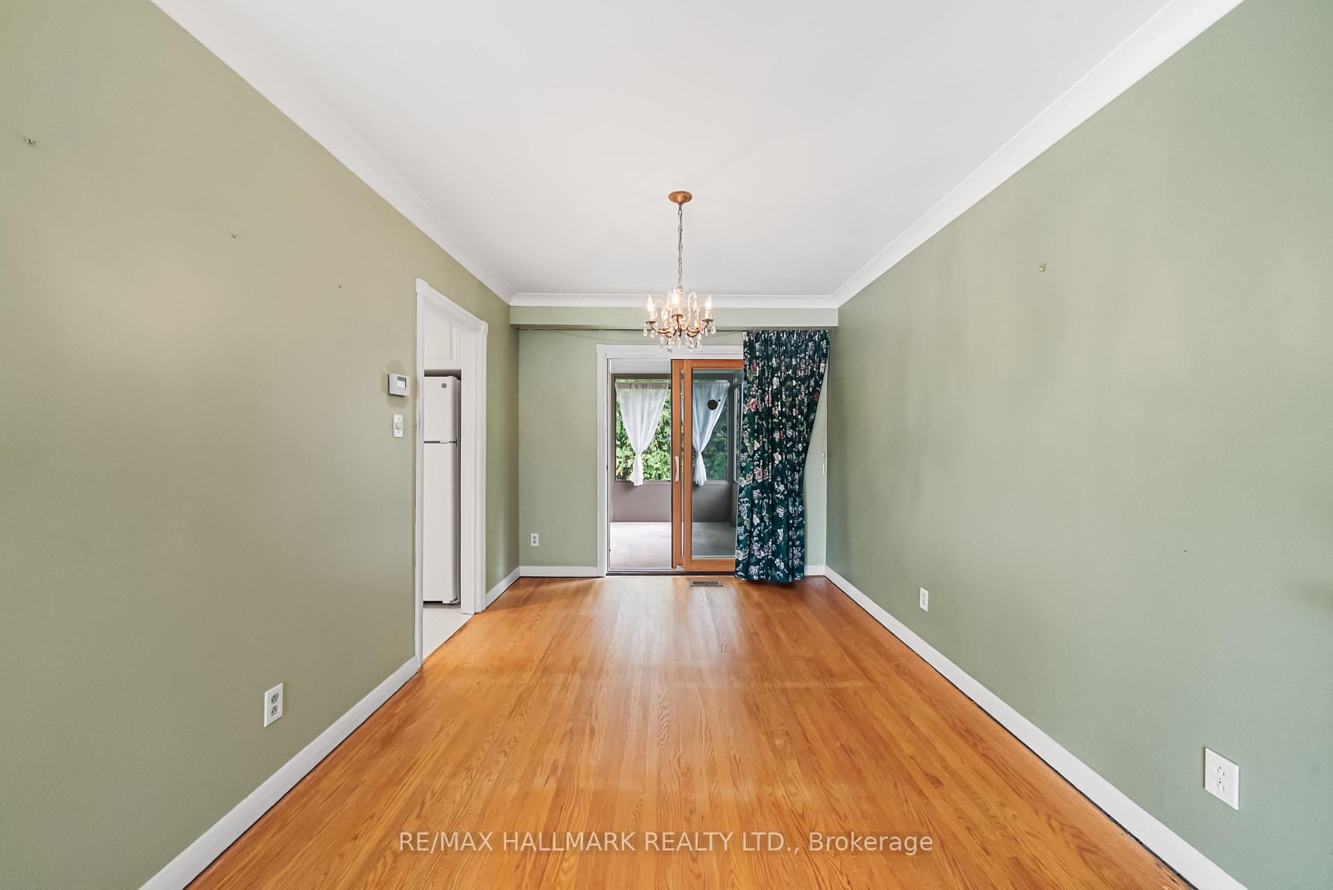 17 Greenyards Drive, Toronto
