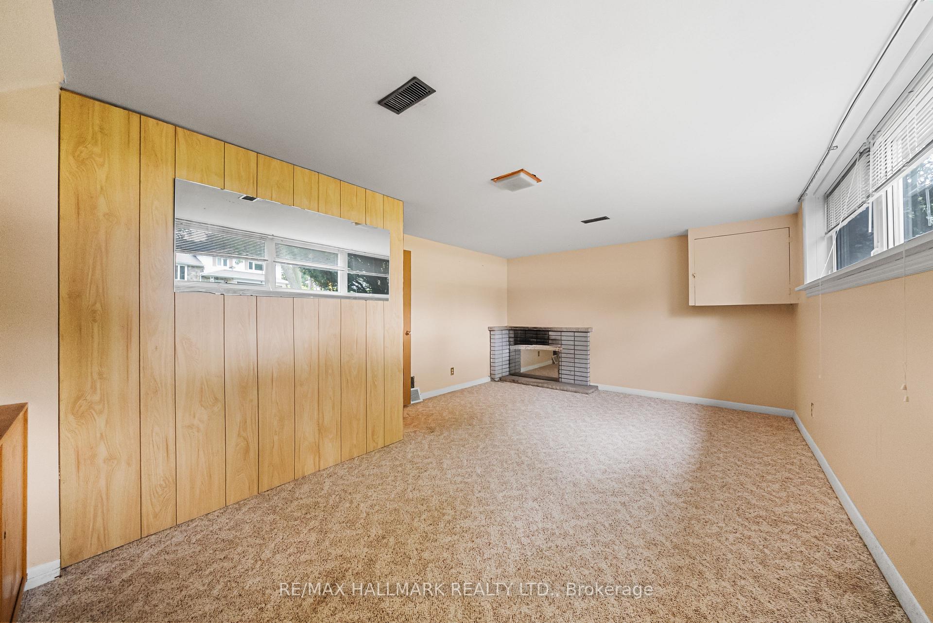 17 Greenyards Drive, Toronto