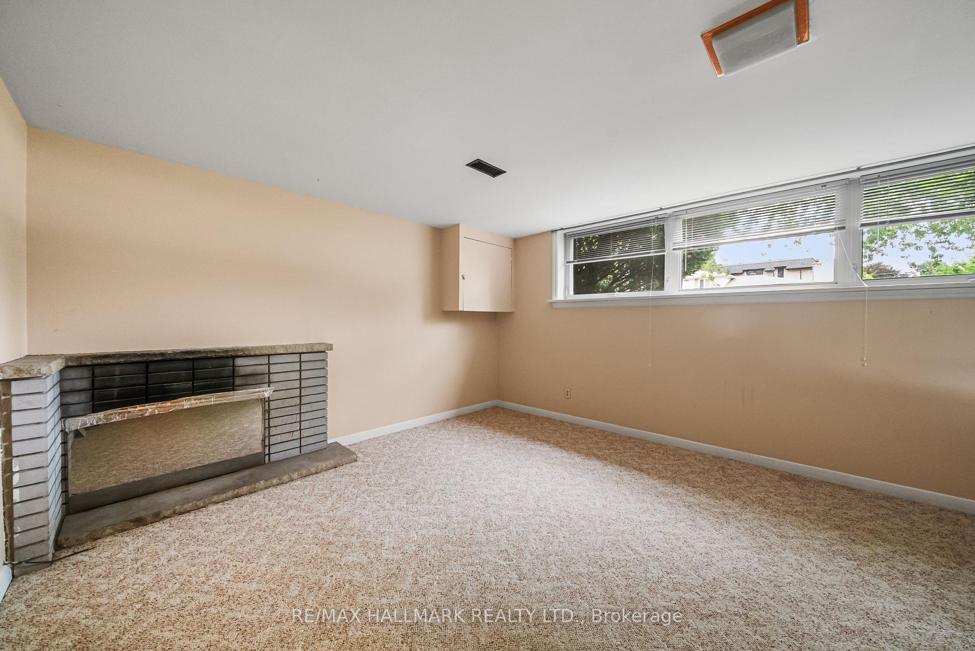 17 Greenyards Drive, Toronto