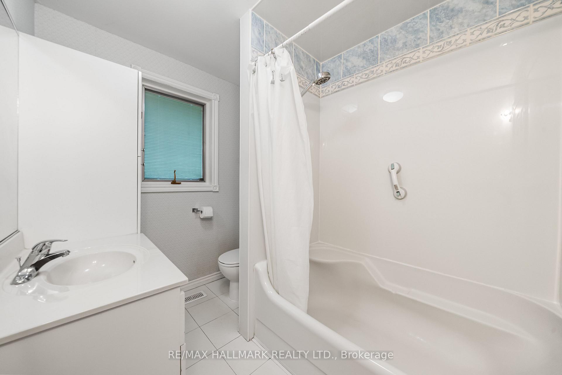17 Greenyards Drive, Toronto
