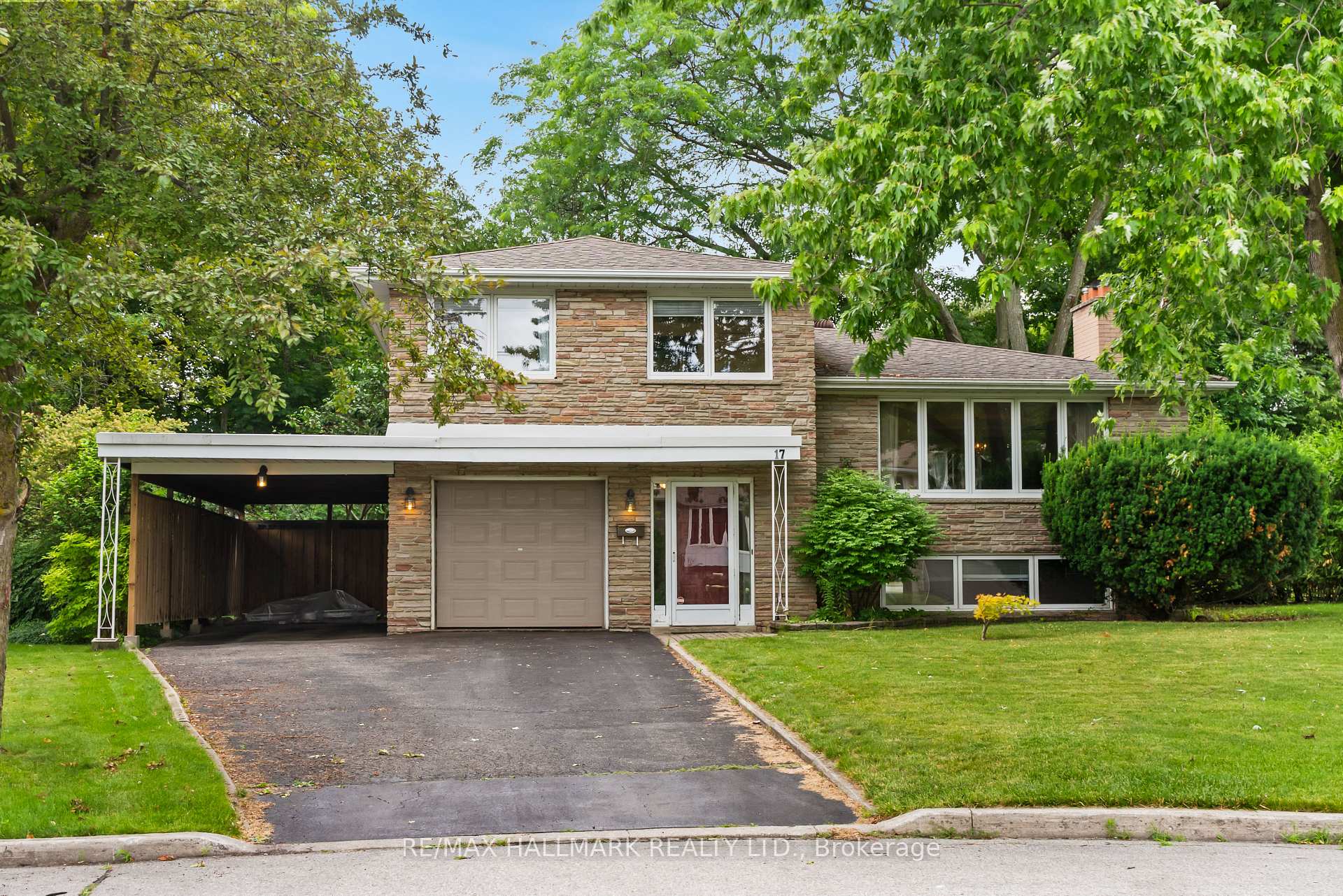 17 Greenyards Drive, Toronto