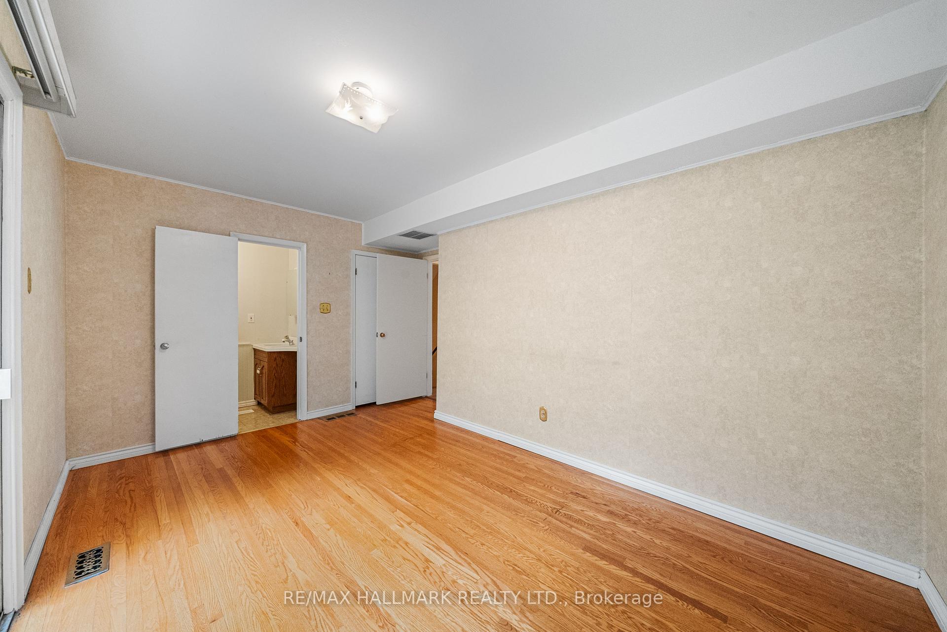 17 Greenyards Drive, Toronto