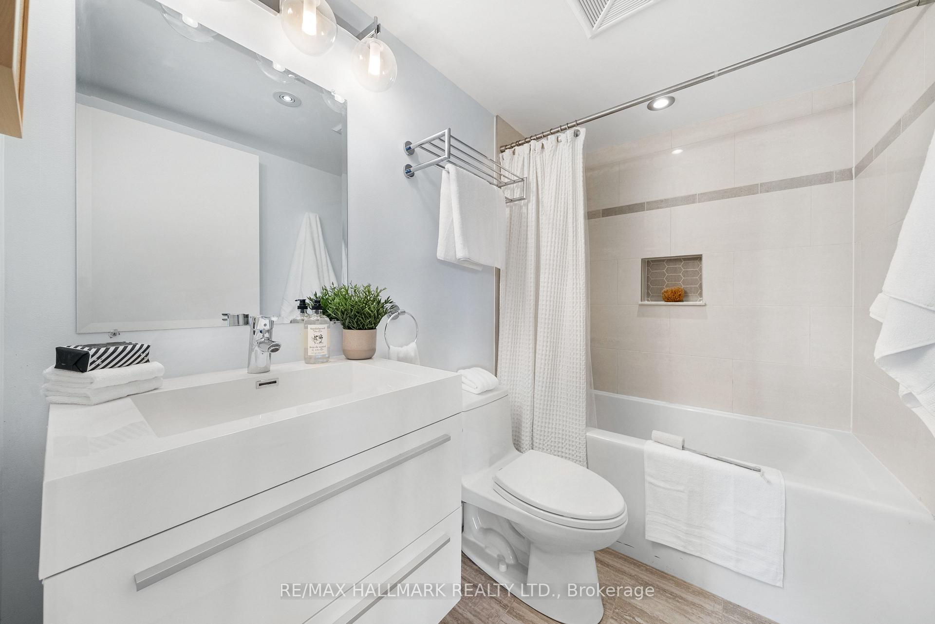 676 Sheppard Avenue E 708, Toronto Unit: 708