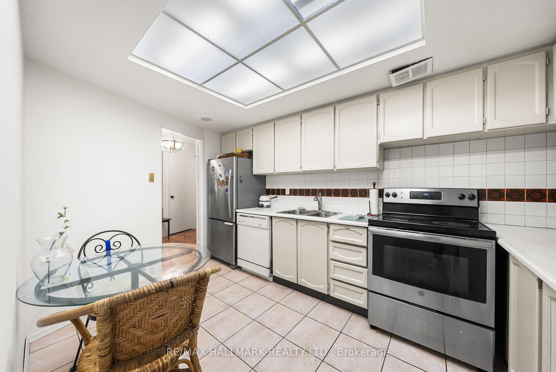 3303 Don Mills Road 103, Toronto Unit: 103
