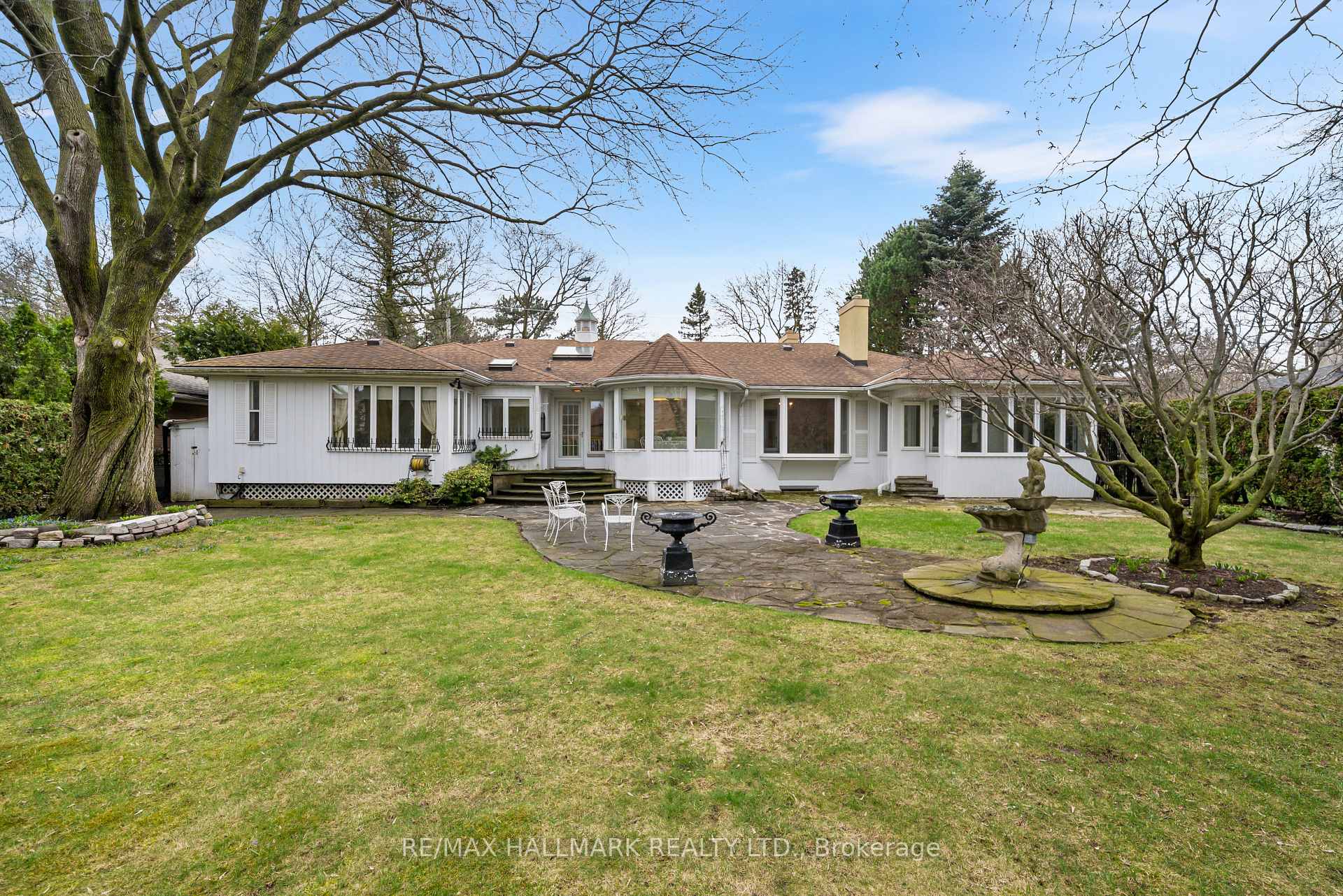 154 Valley Road, Toronto