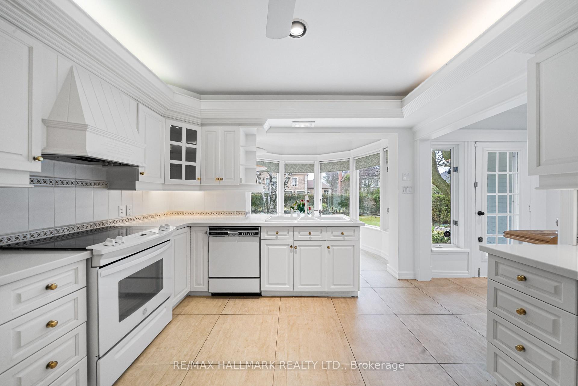 154 Valley Road, Toronto