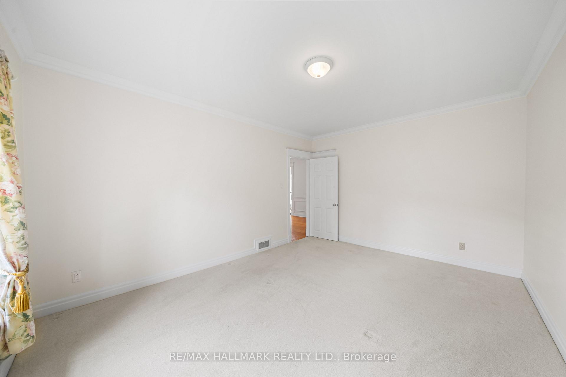 154 Valley Road, Toronto