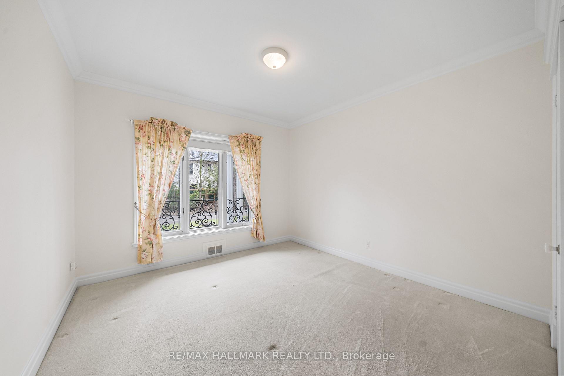 154 Valley Road, Toronto
