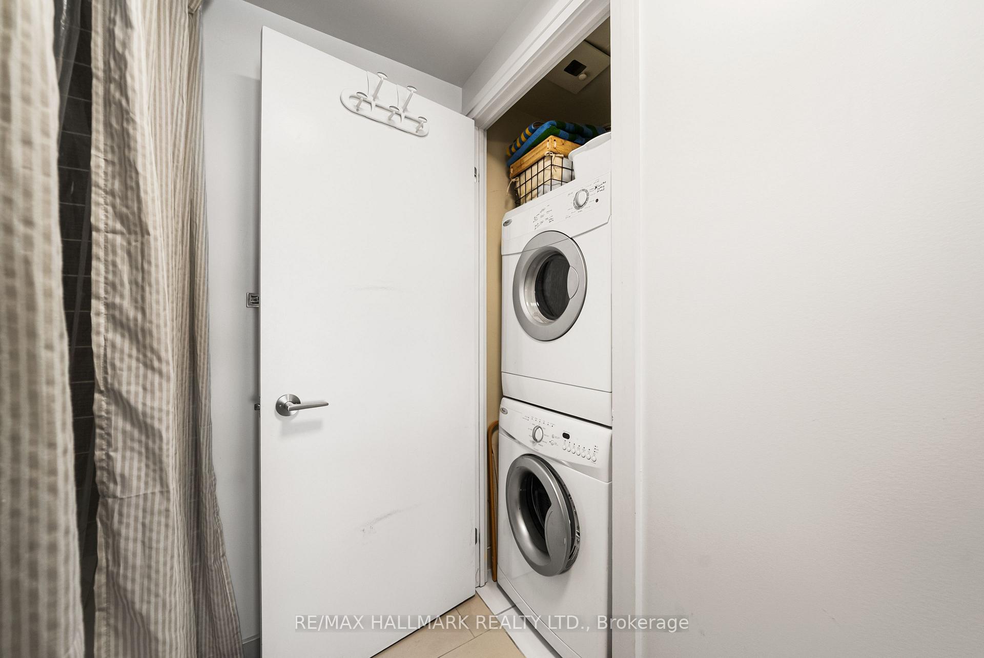 5 Hanna Avenue 617, Toronto Unit: 617