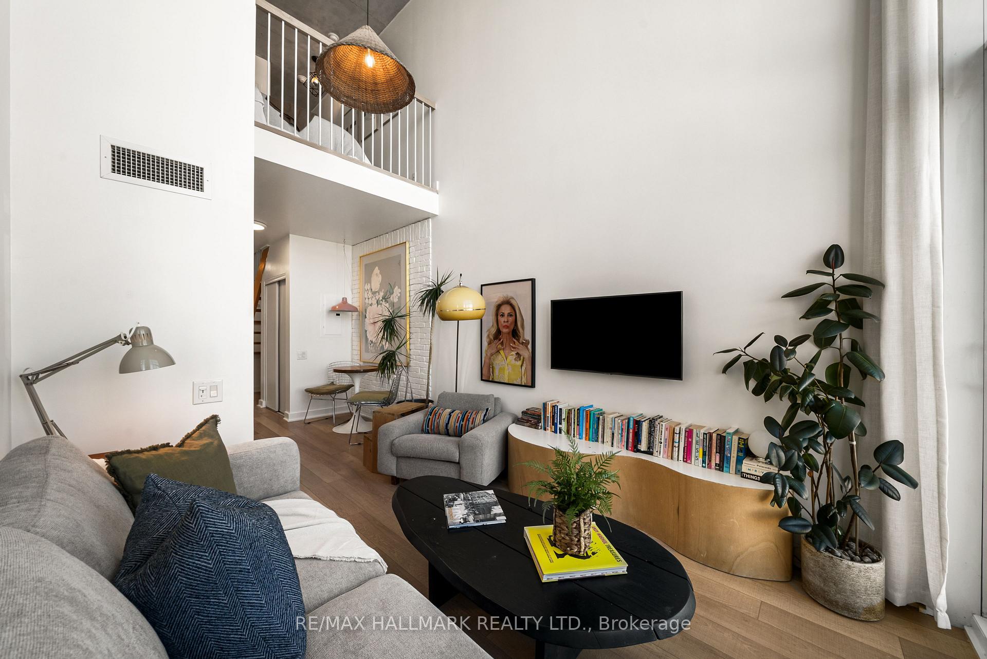 5 Hanna Avenue 617, Toronto Unit: 617