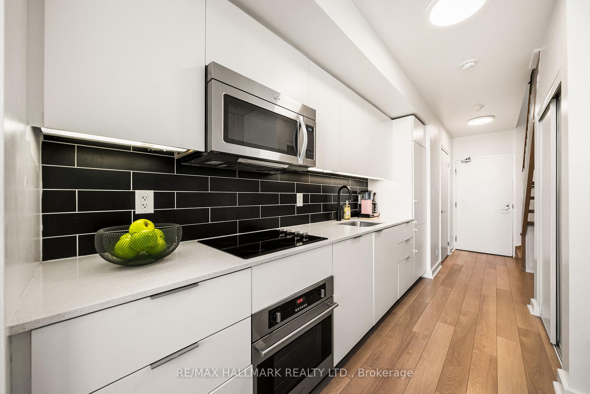 5 Hanna Avenue 617, Toronto Unit: 617