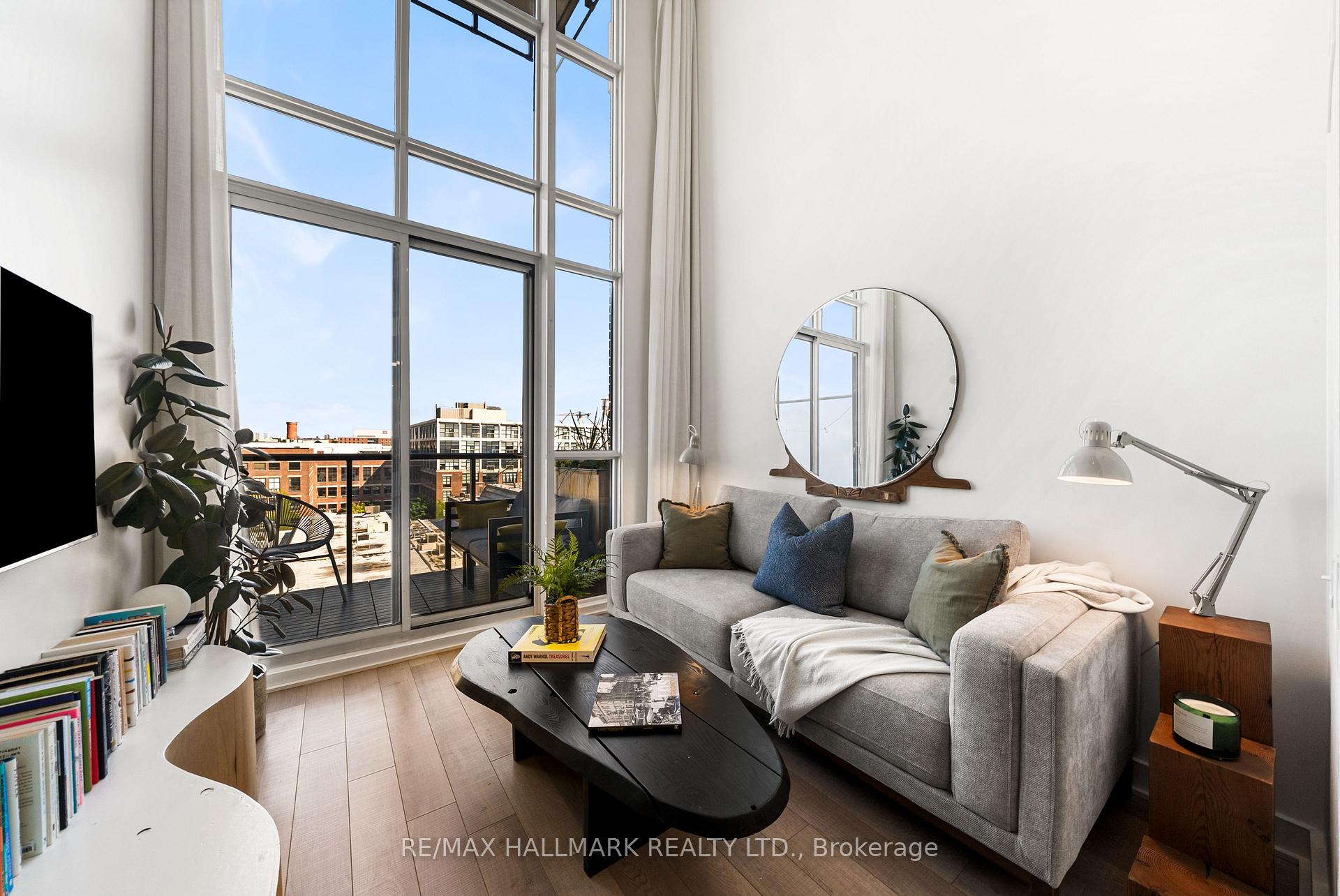 5 Hanna Avenue 617, Toronto Unit: 617