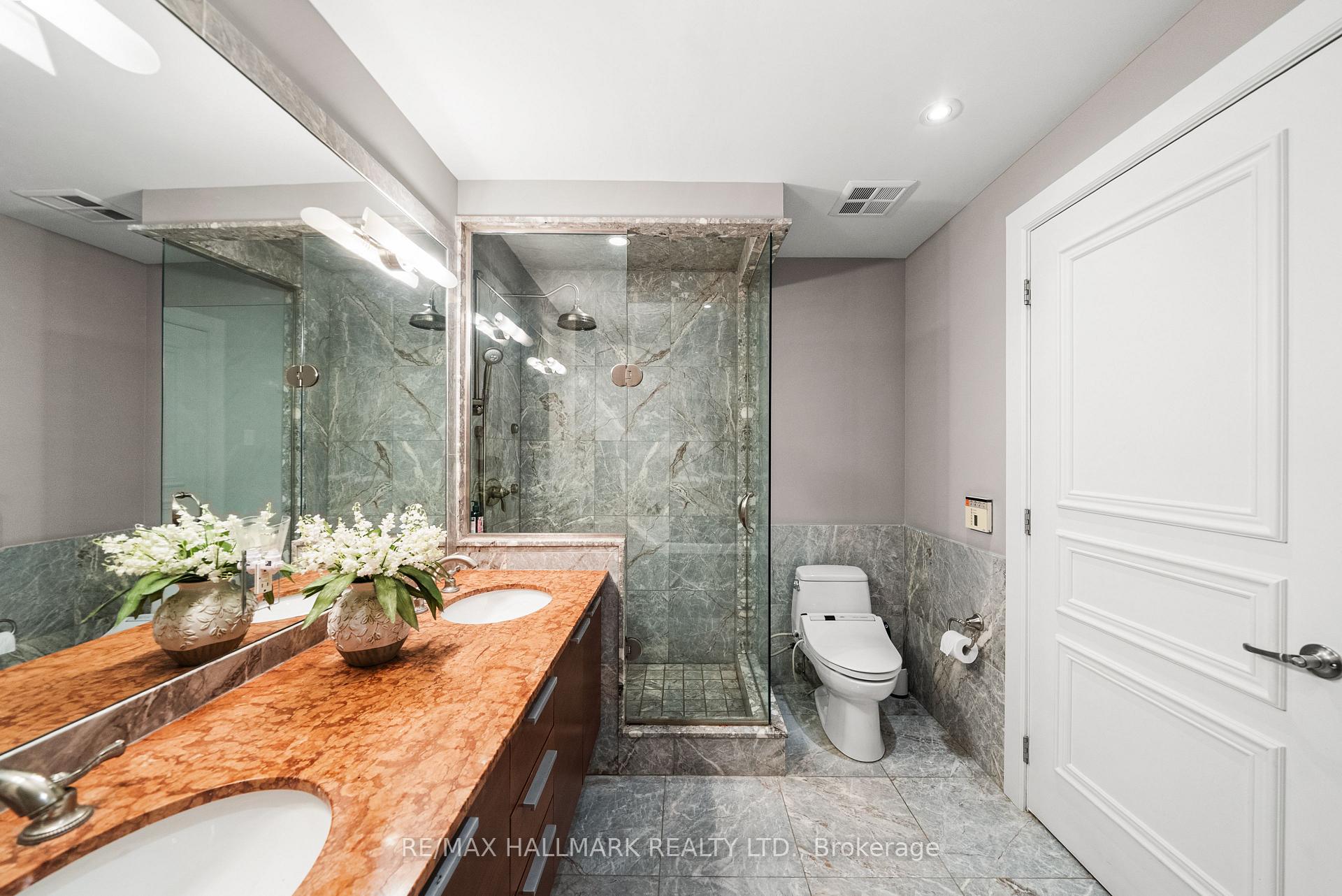 662 Sheppard Avenue E 807C, Toronto Unit: 807C