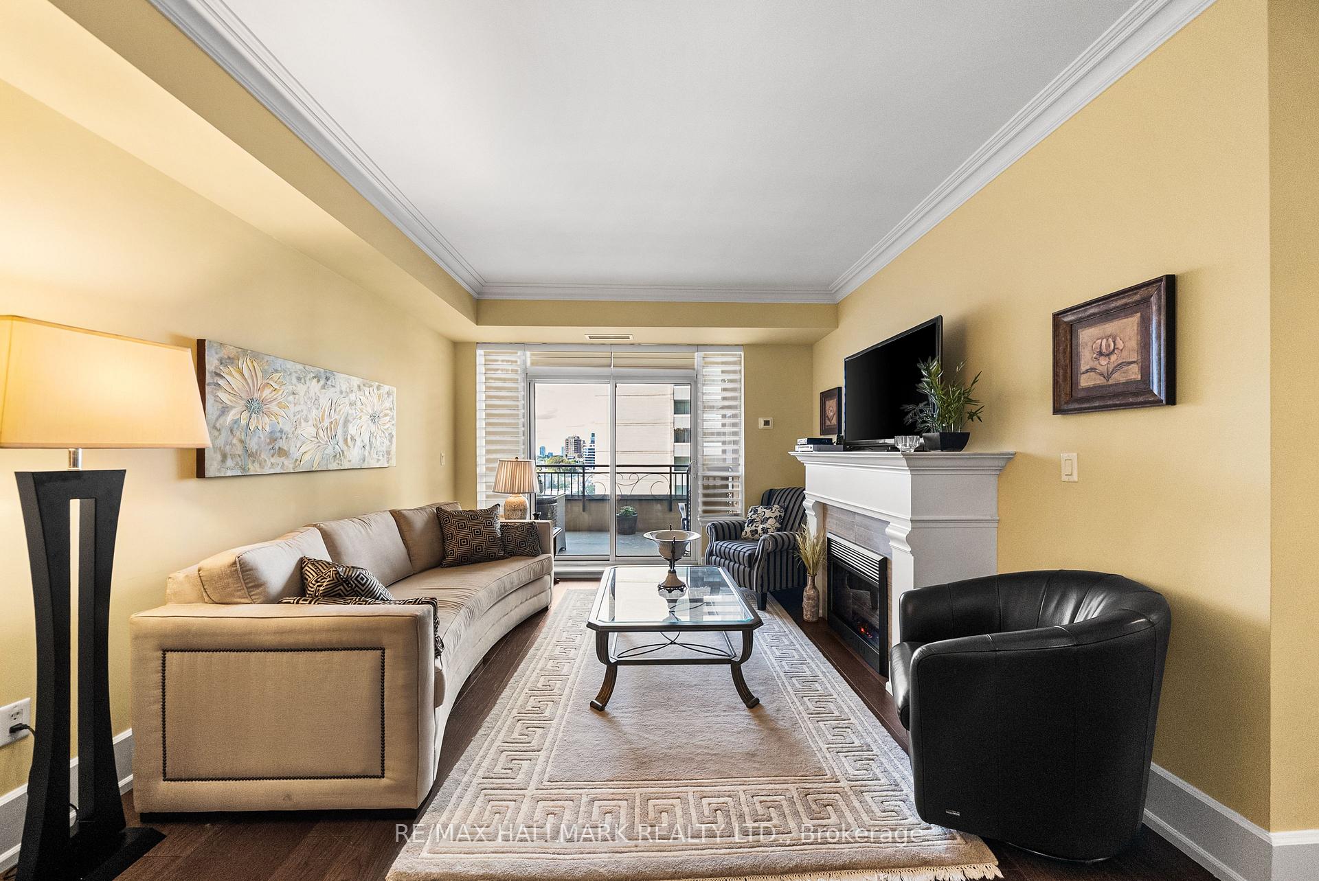662 Sheppard Avenue E 807C, Toronto Unit: 807C