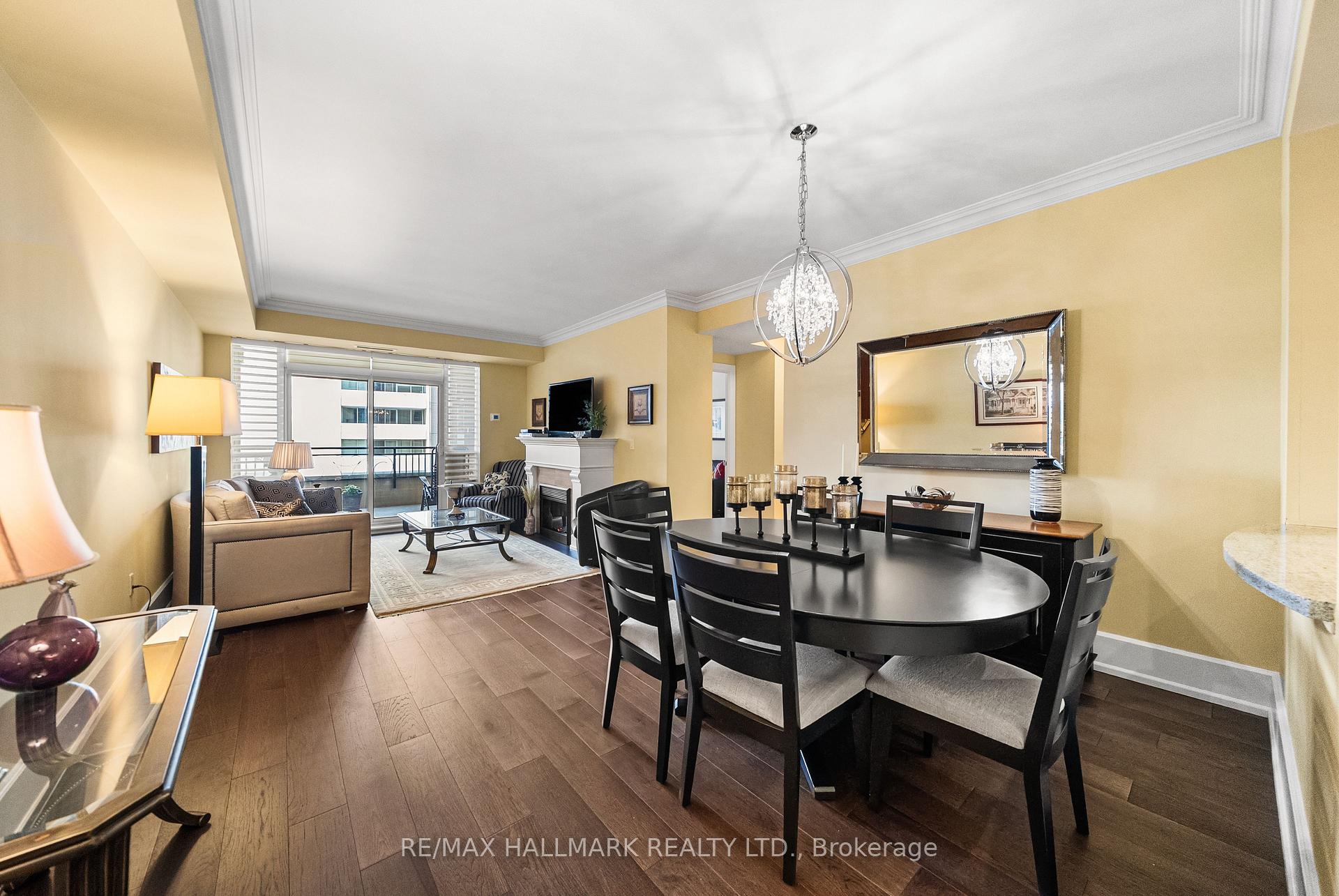 662 Sheppard Avenue E 807C, Toronto Unit: 807C