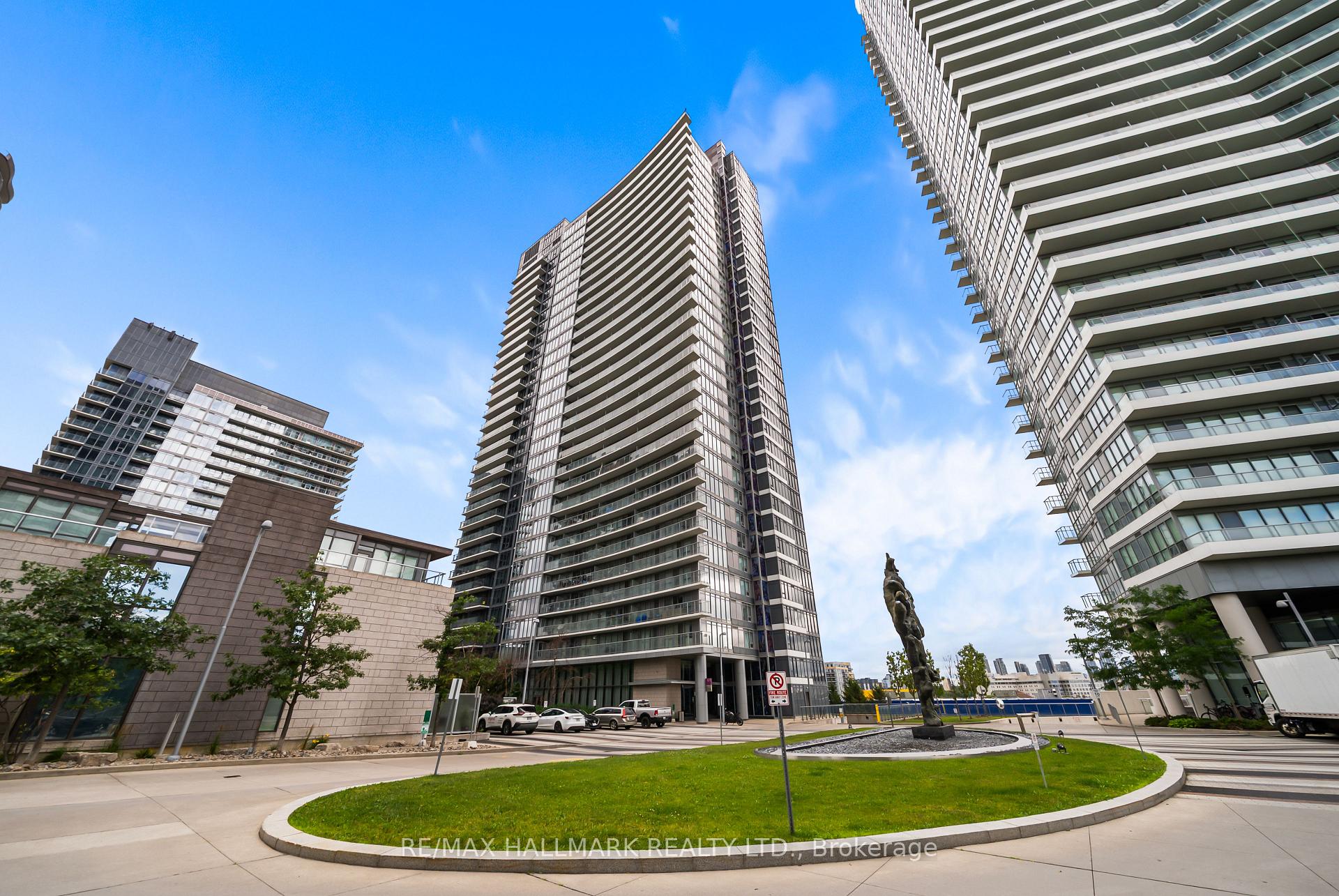 121 McMahon Drive 3102, Toronto Unit: 3102