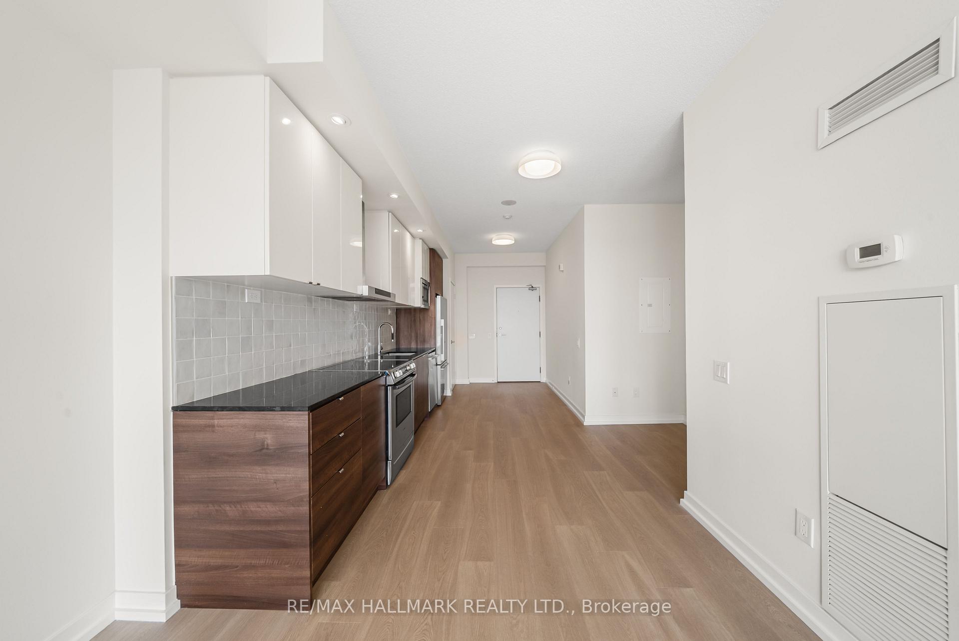 121 McMahon Drive 3102, Toronto Unit: 3102