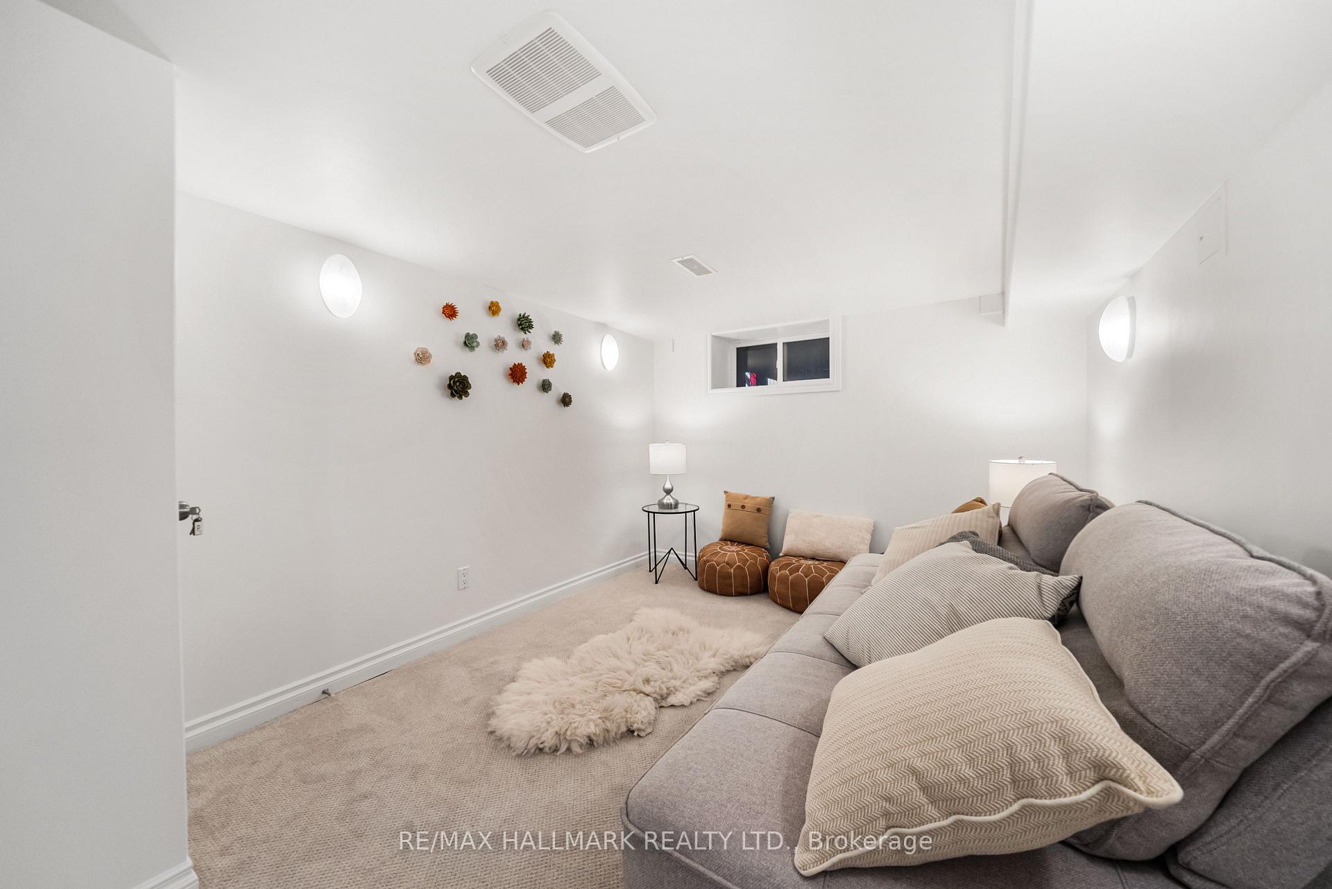 628 Ossington Avenue, Toronto
