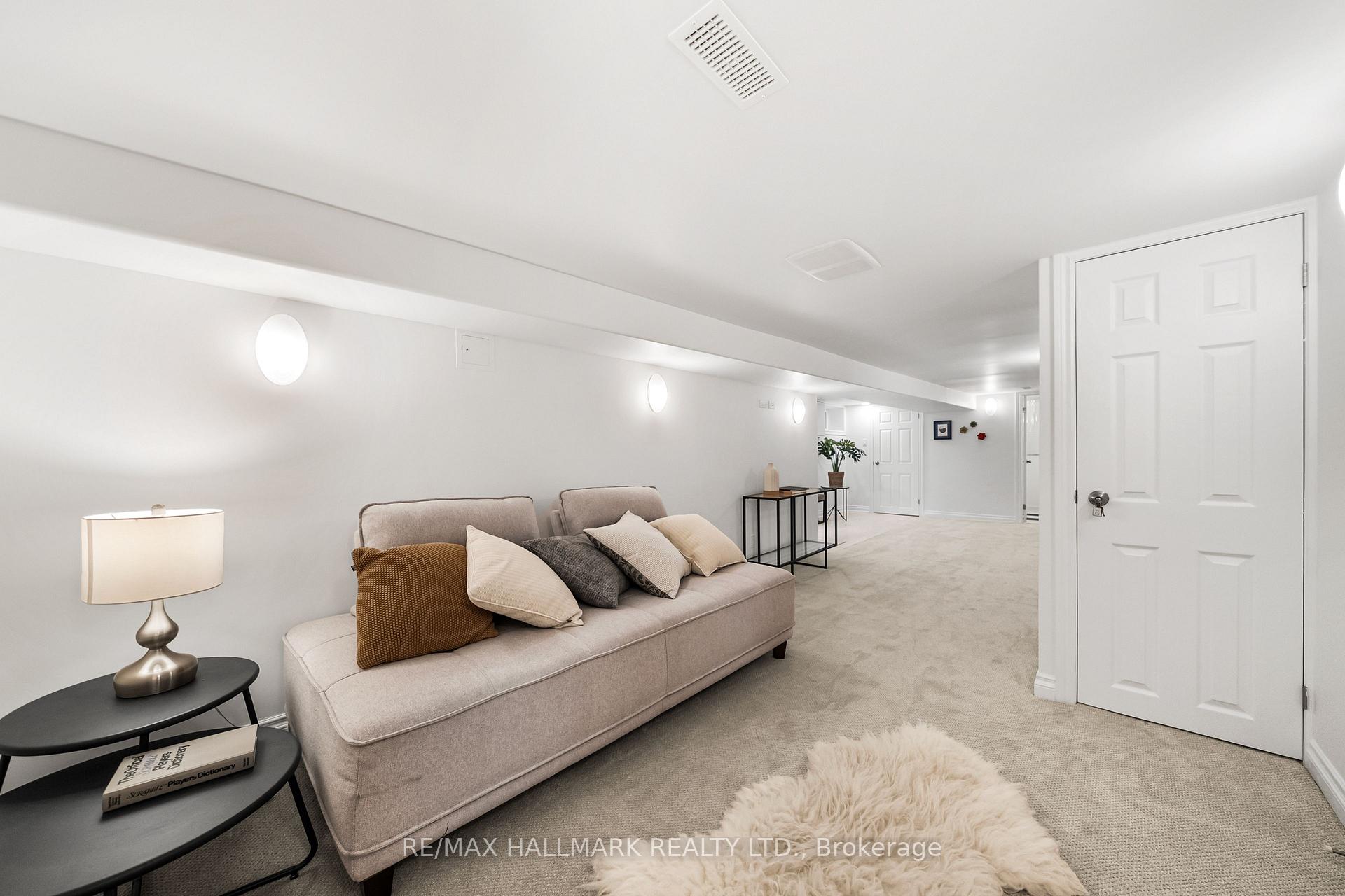 628 Ossington Avenue, Toronto