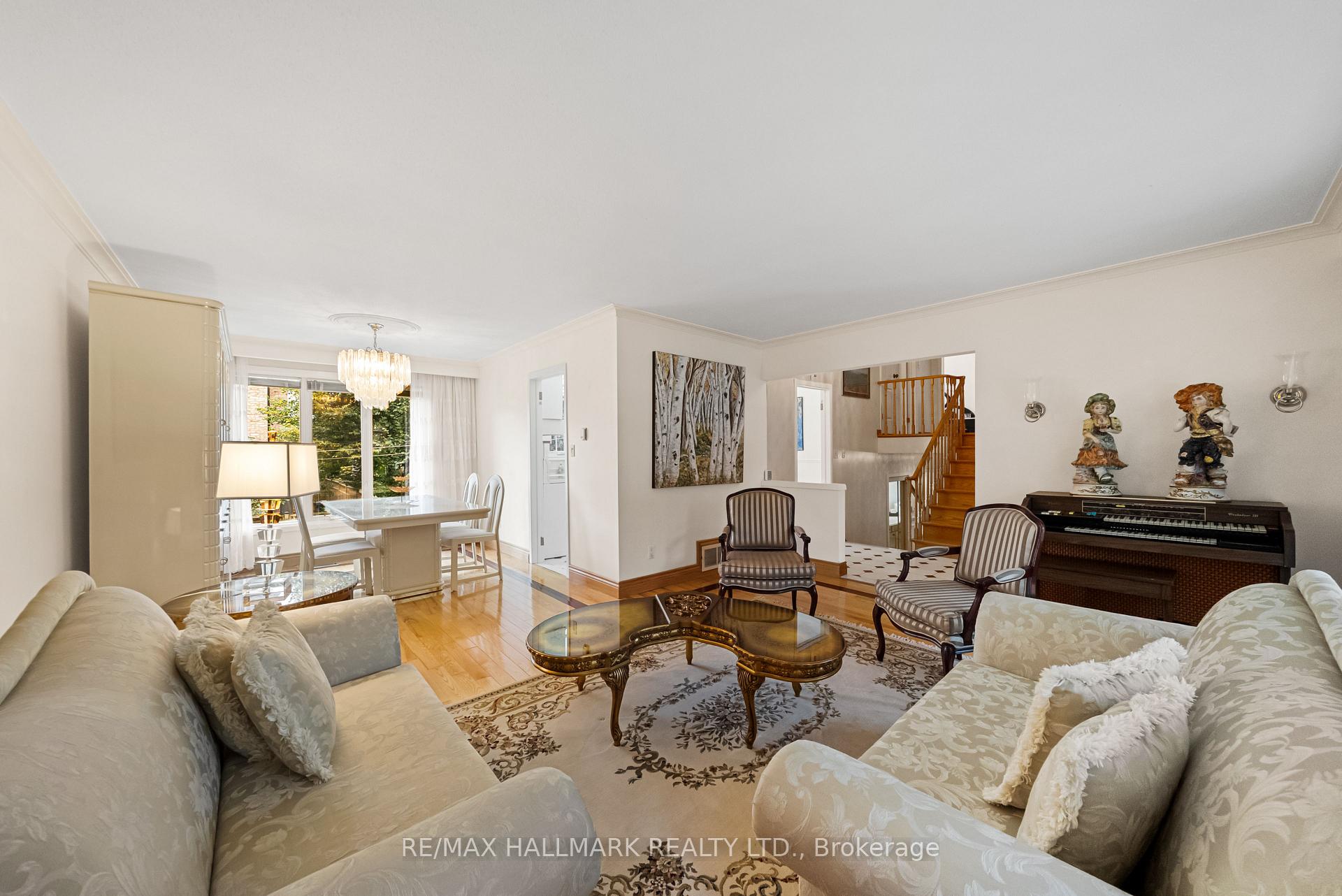 53 Tobruk Crescent, Toronto