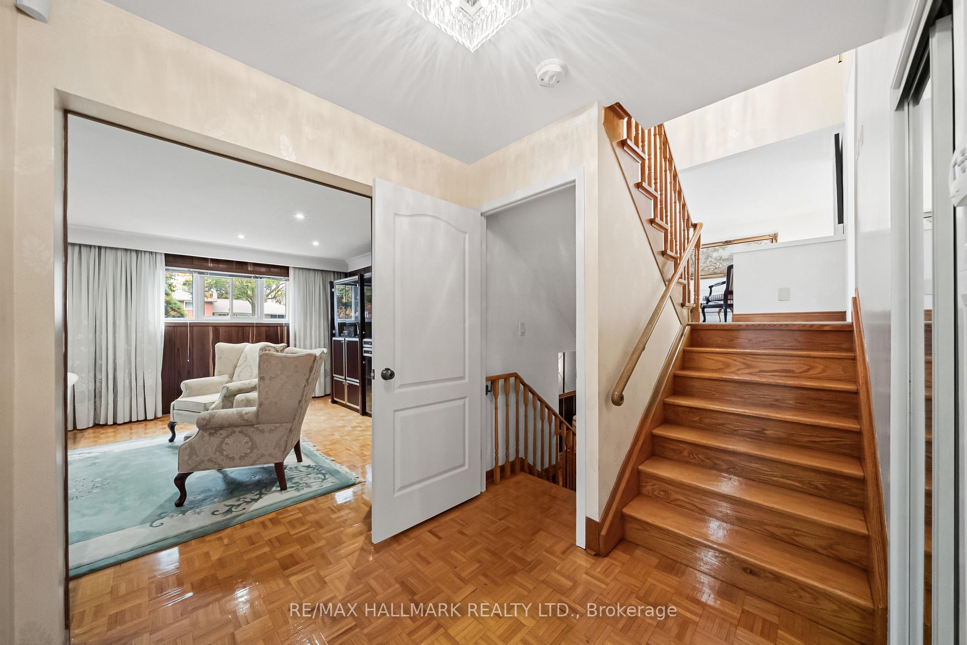 53 Tobruk Crescent, Toronto