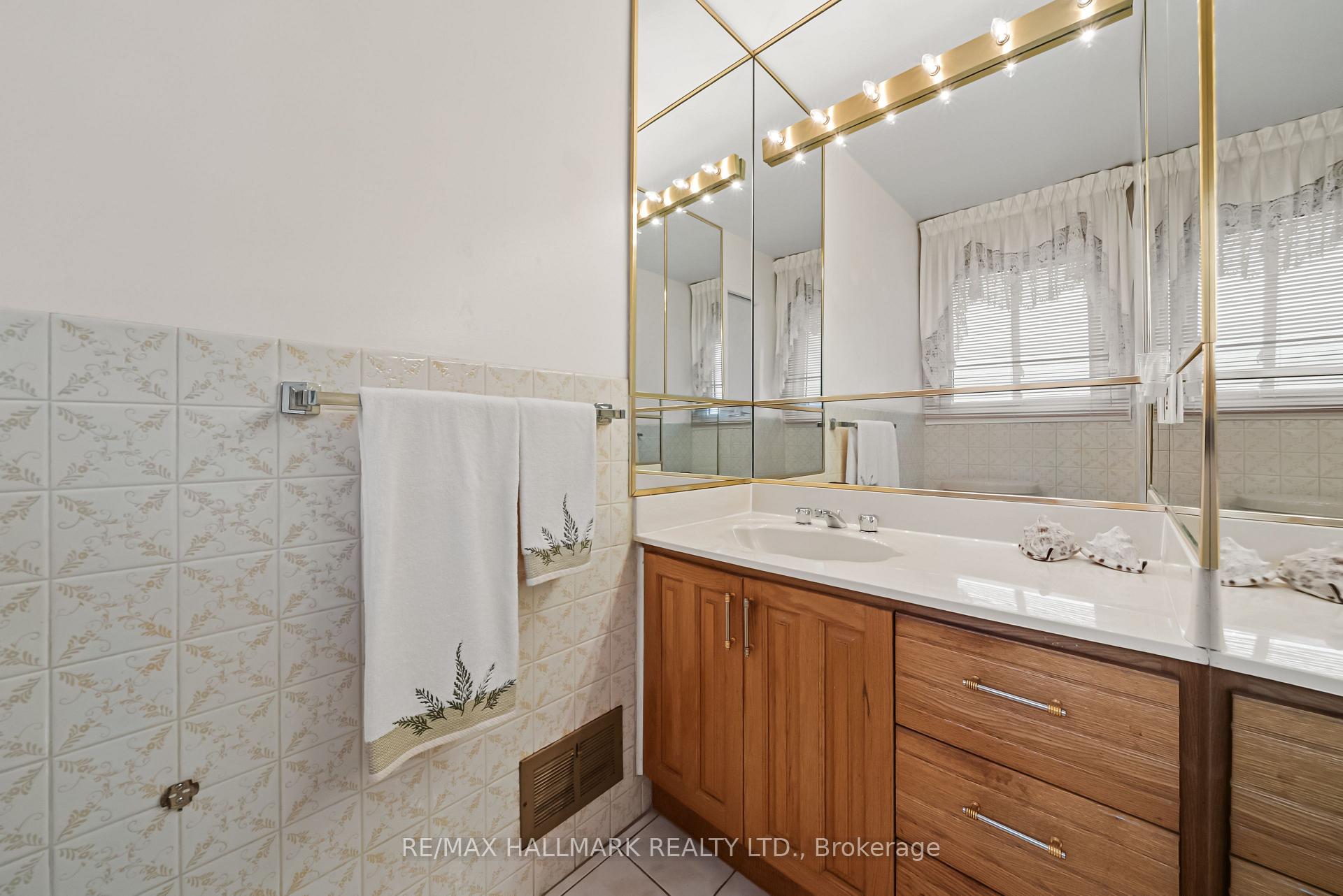 53 Tobruk Crescent, Toronto