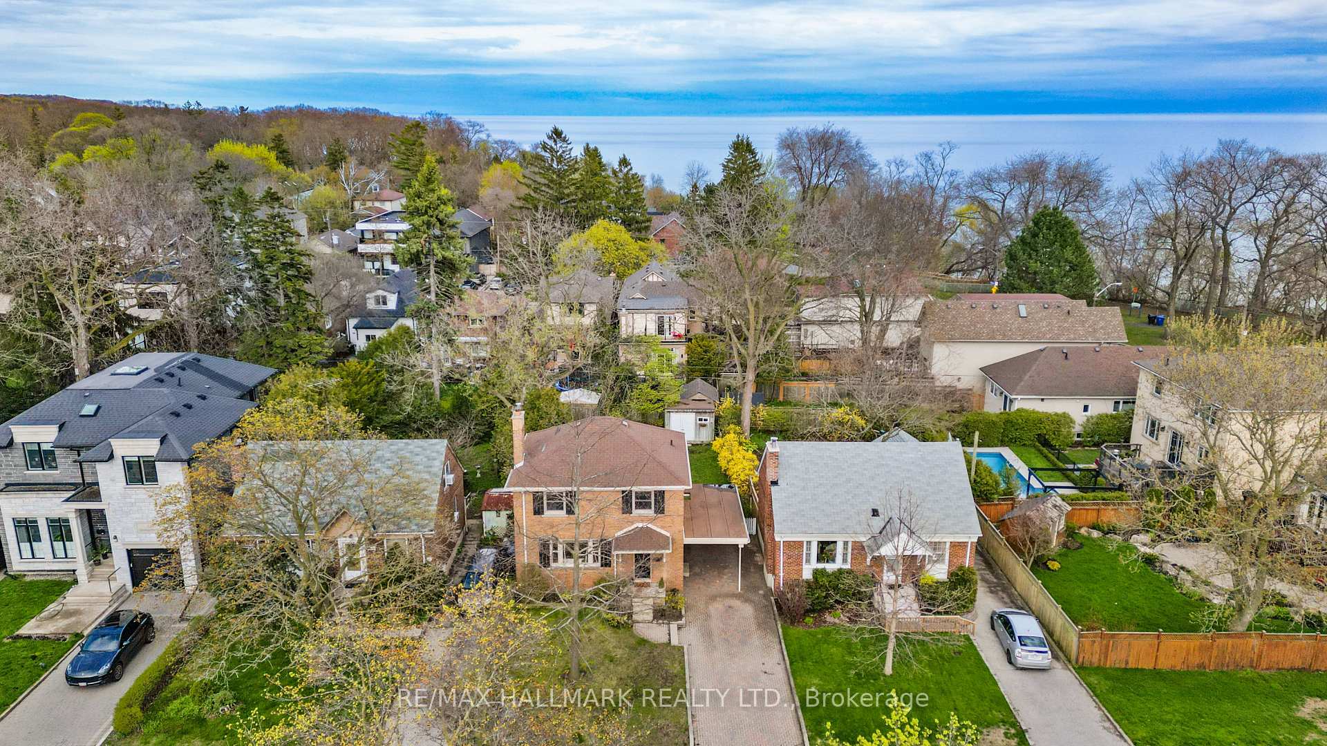 7 Queensgrove Road