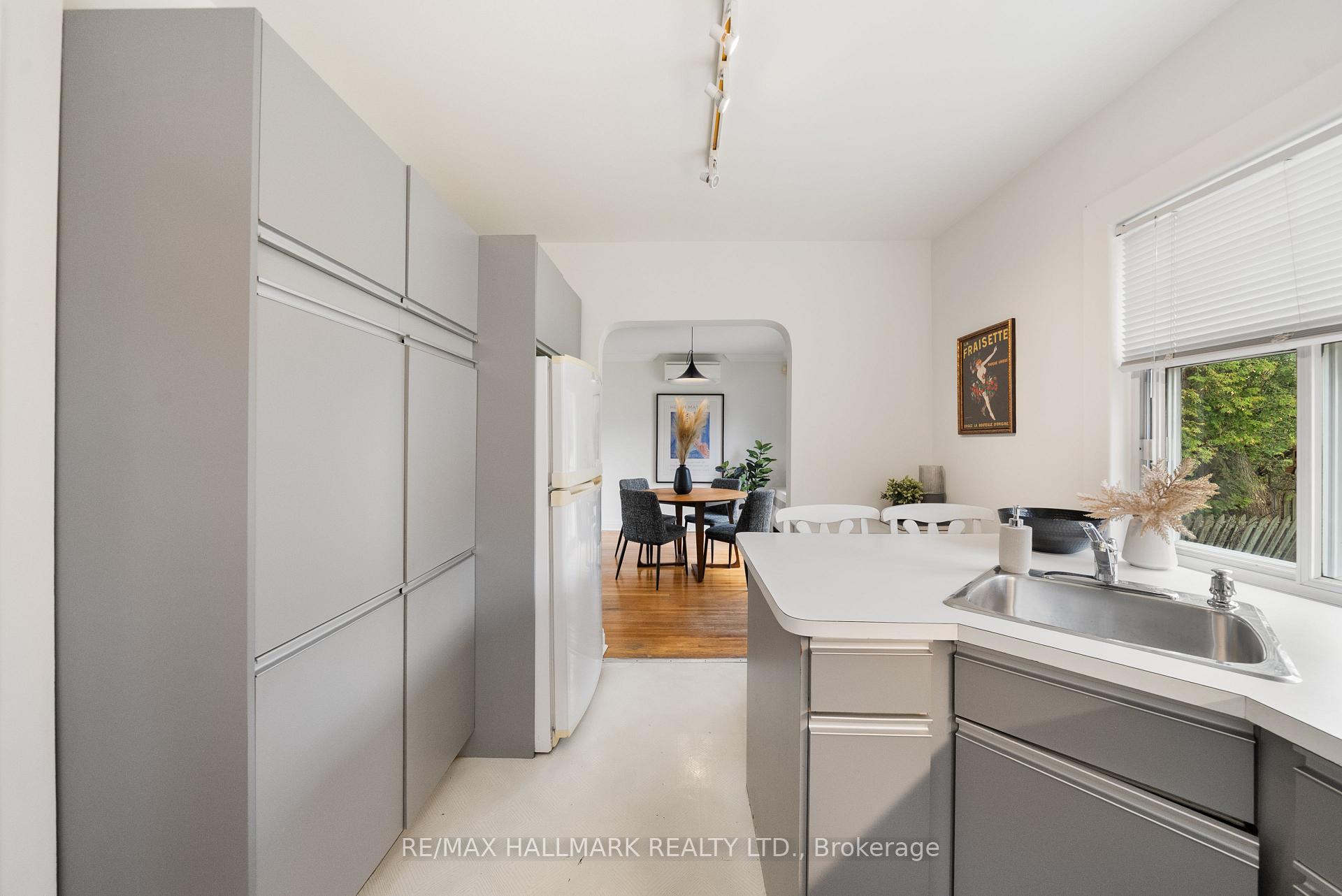 7 Queensgrove Road