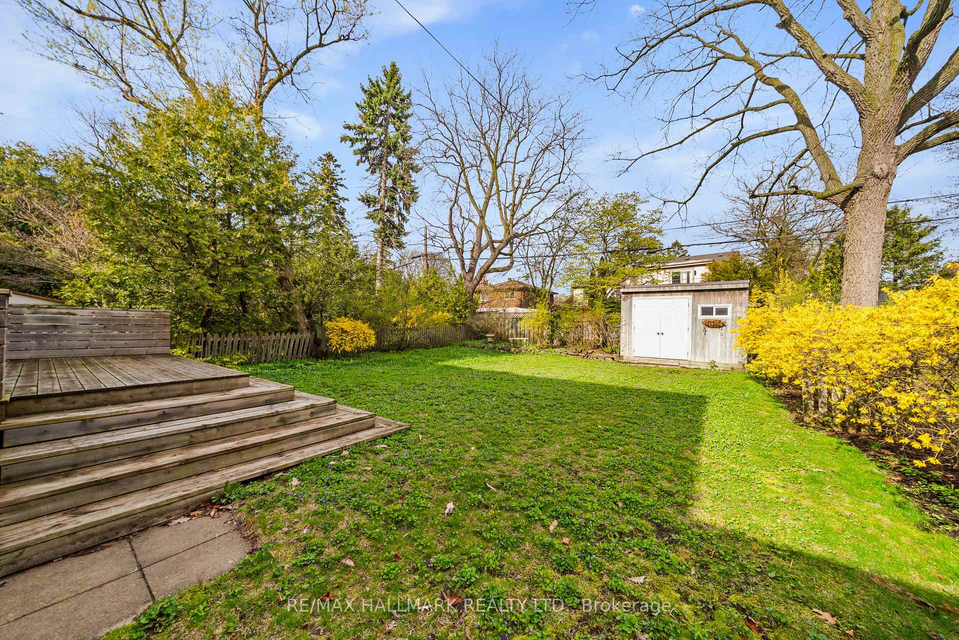 7 Queensgrove Road