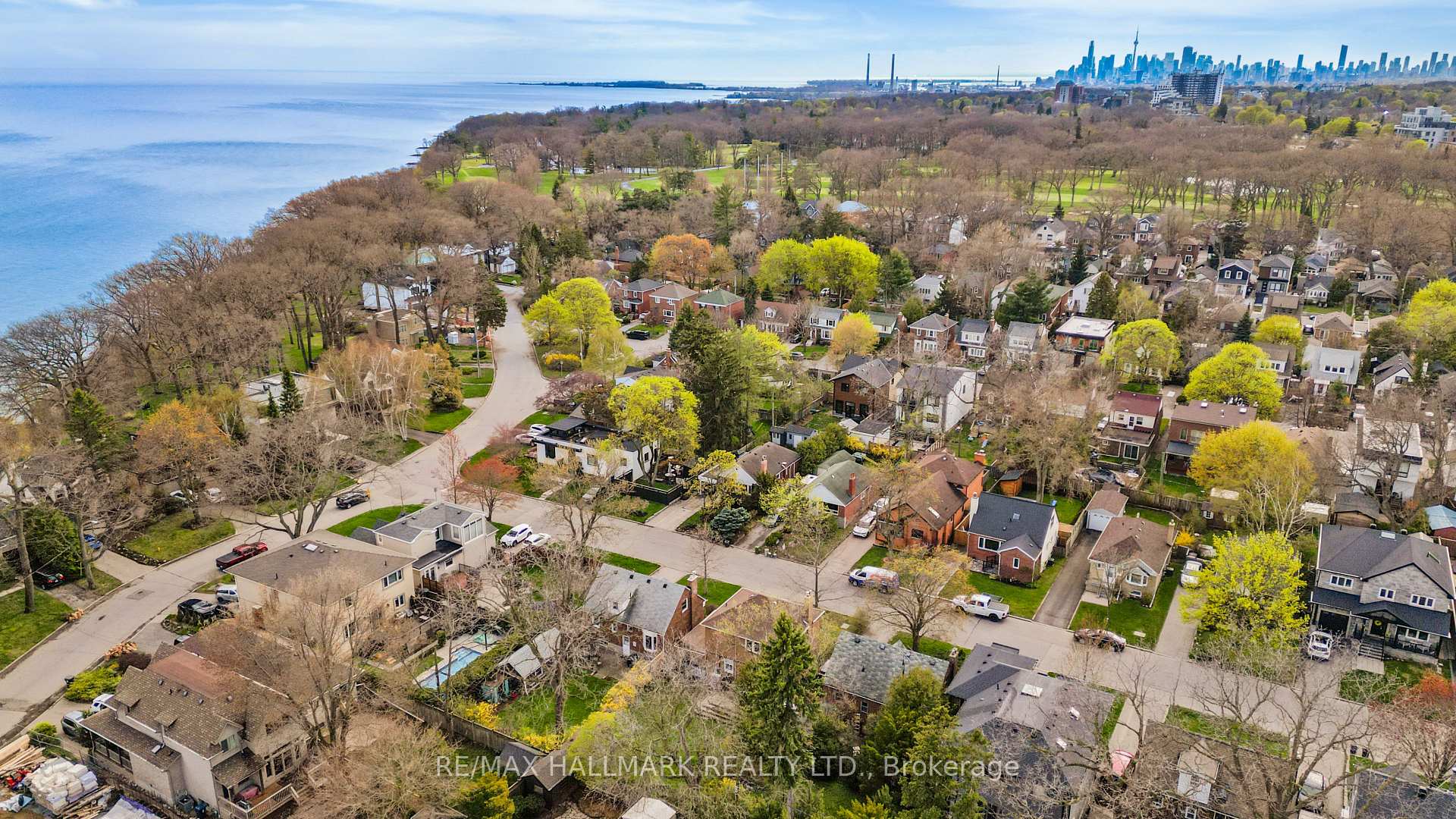 7 Queensgrove Road