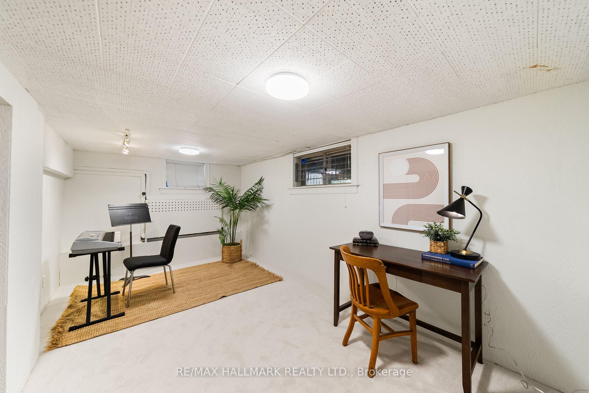 7 Queensgrove Road