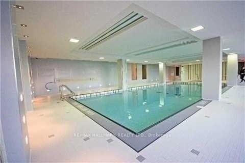 7161 Yonge Street 2435