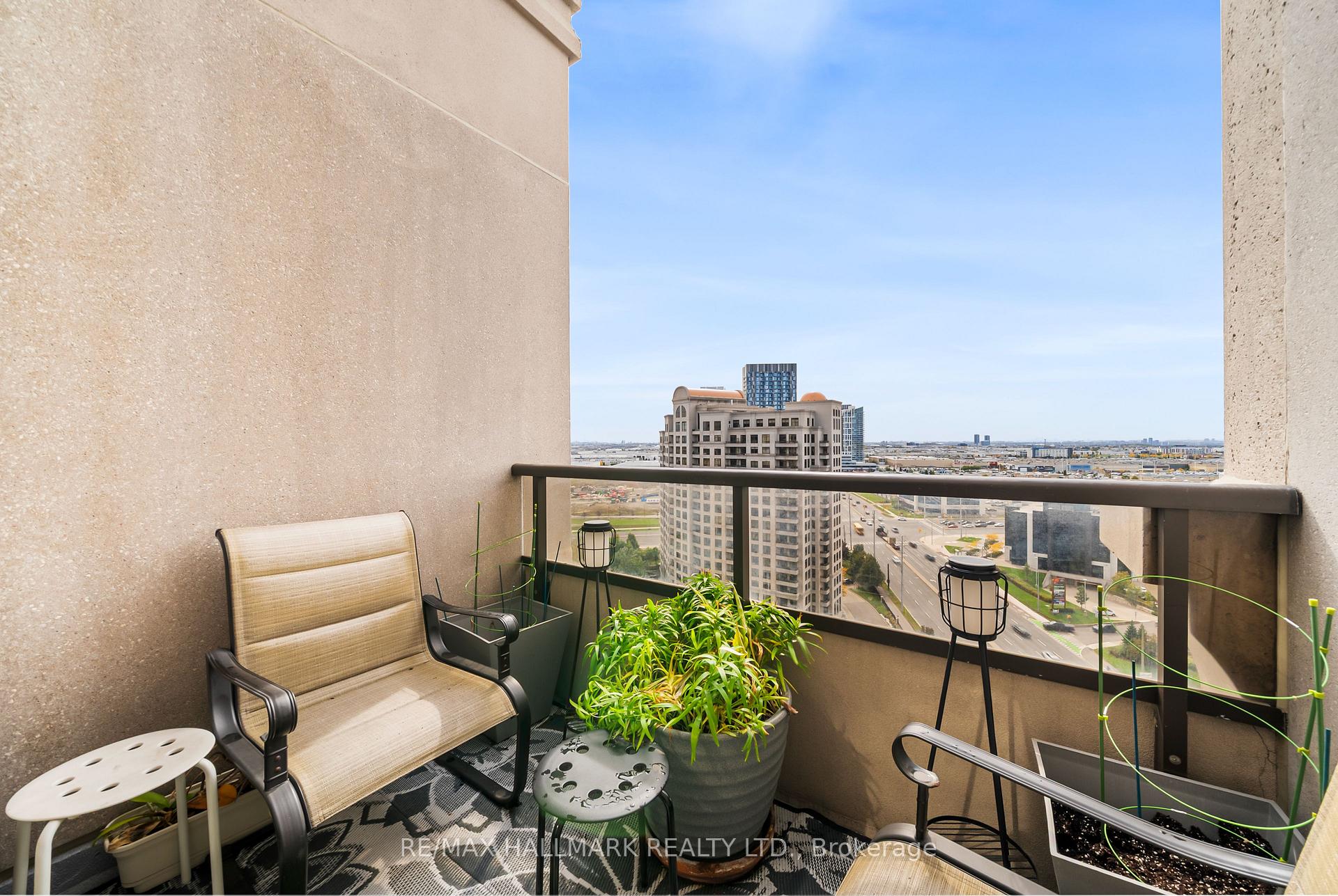 9235 Jane Street 1609