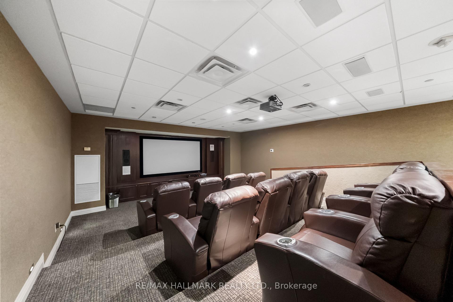 9235 Jane Street 1609