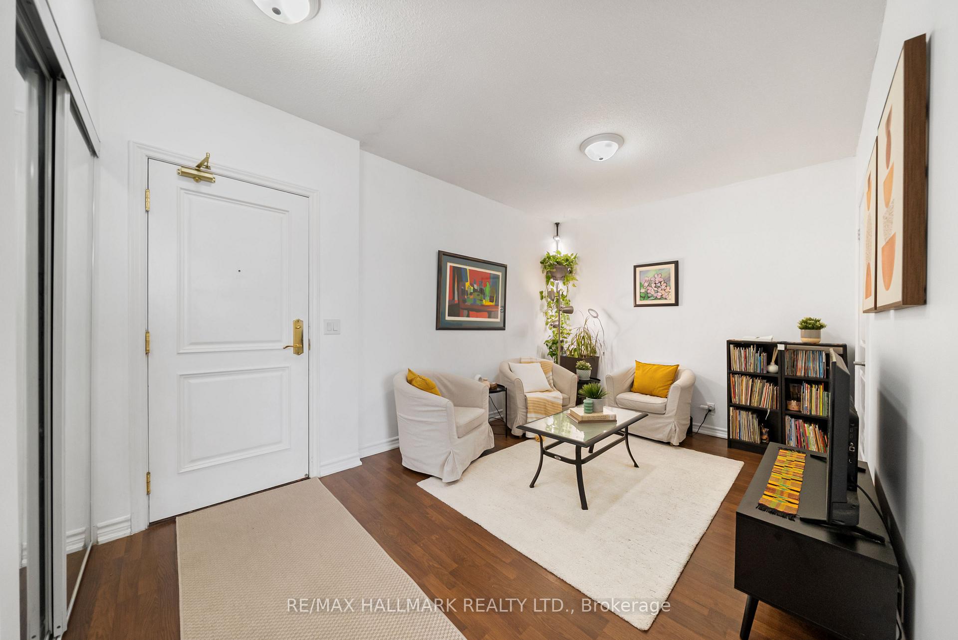 9235 Jane Street 1609