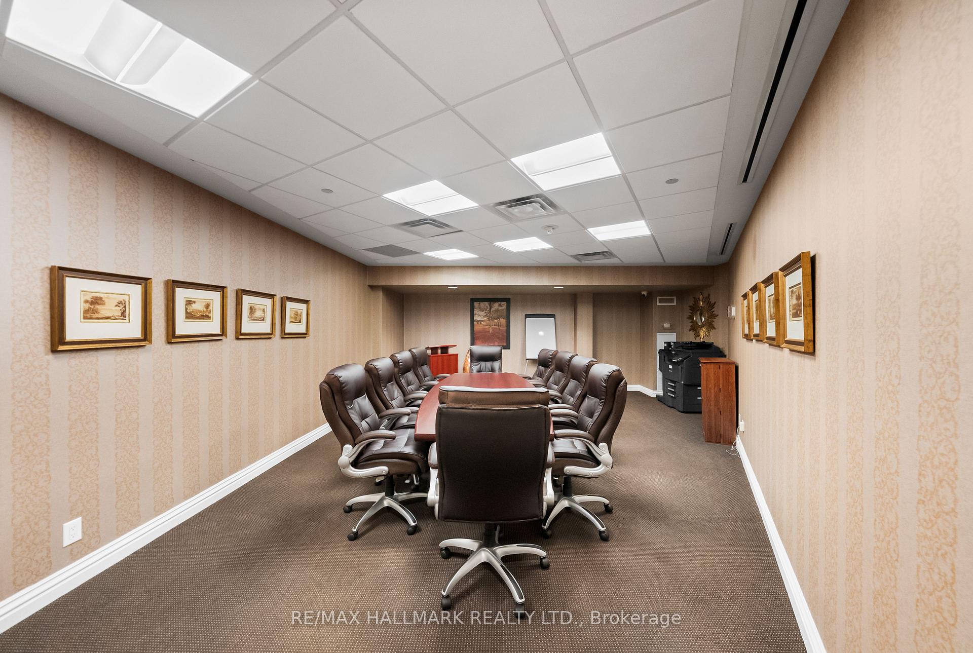 9235 Jane Street 1609