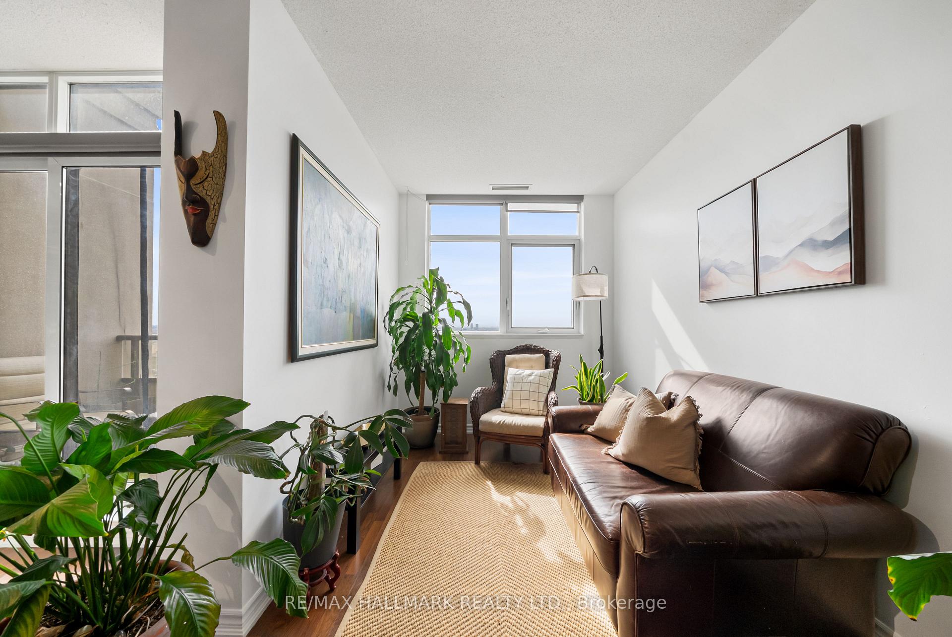 9235 Jane Street 1609