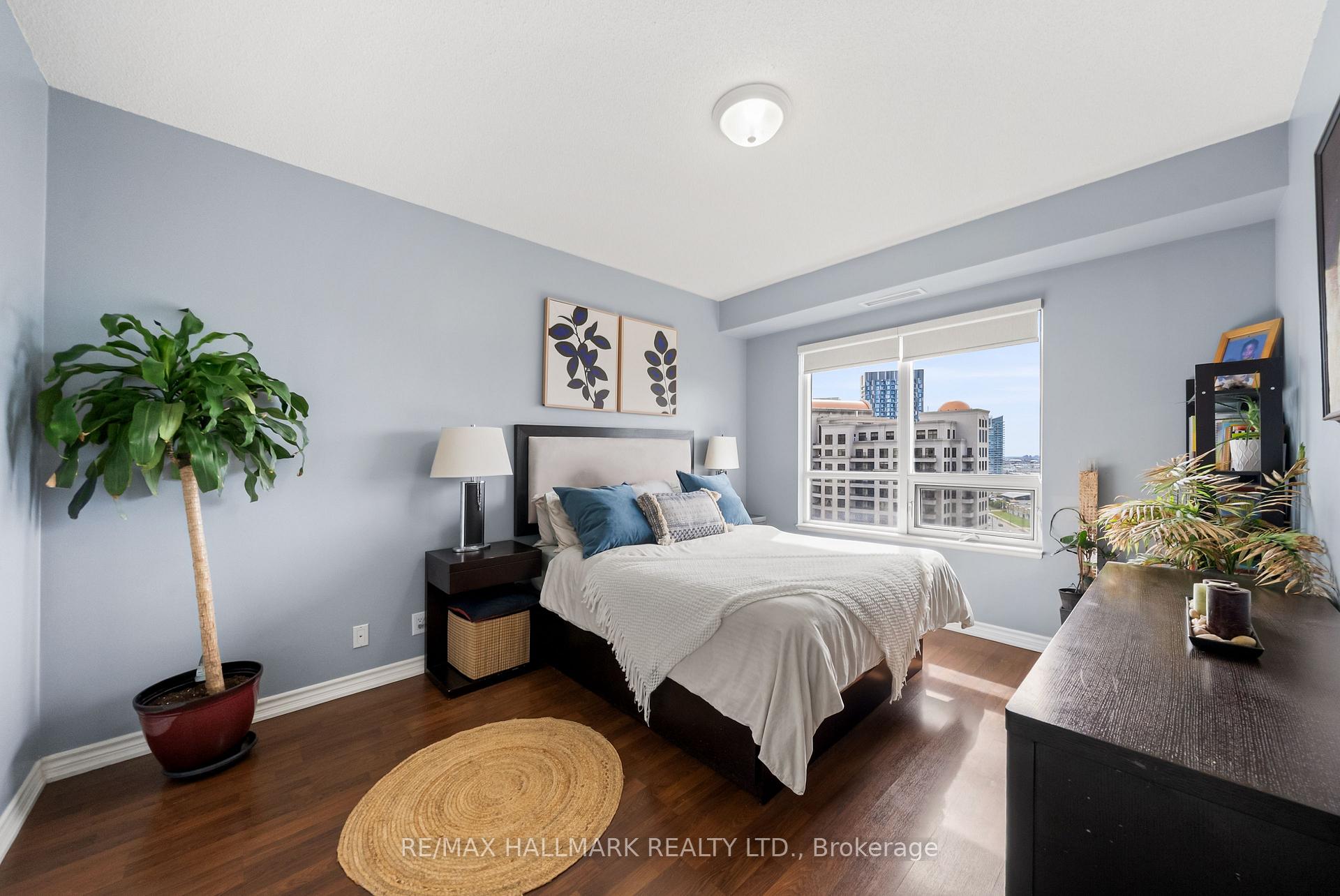 9235 Jane Street 1609