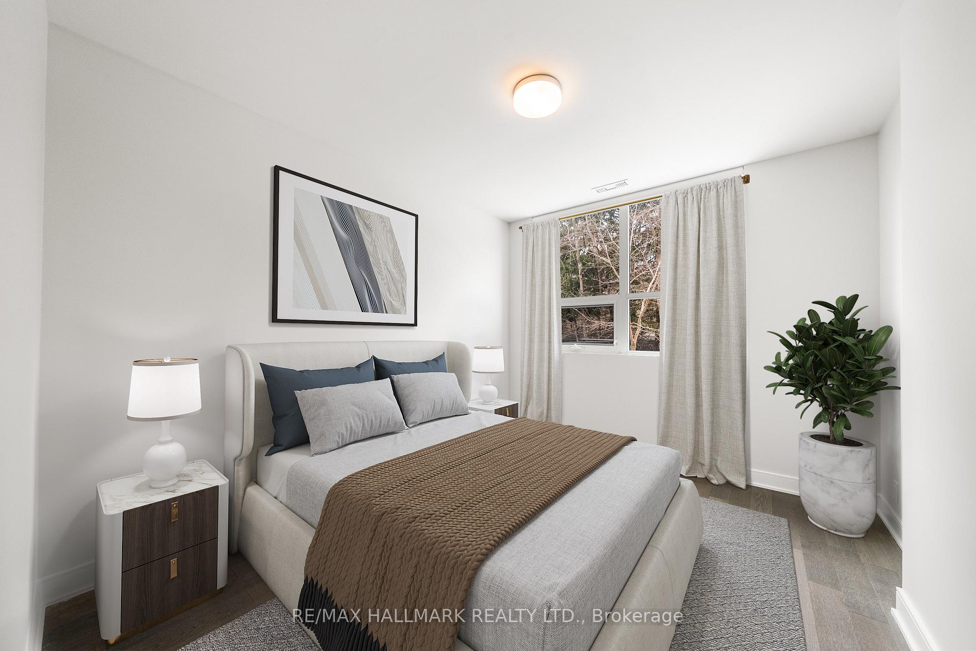 1575 Lakeshore Road W 111