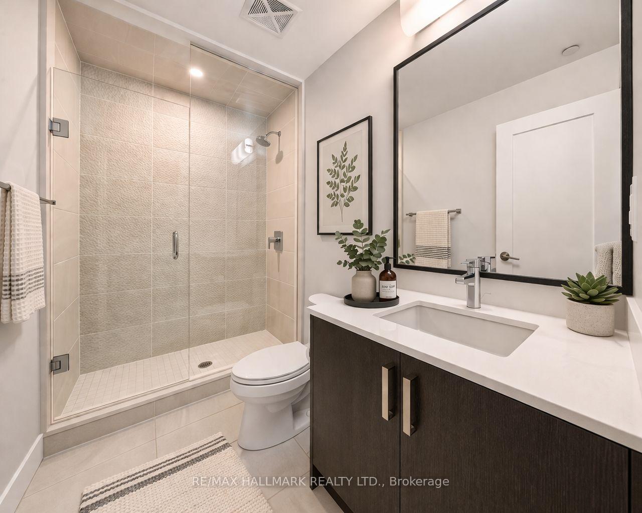 1575 Lakeshore Road W 111