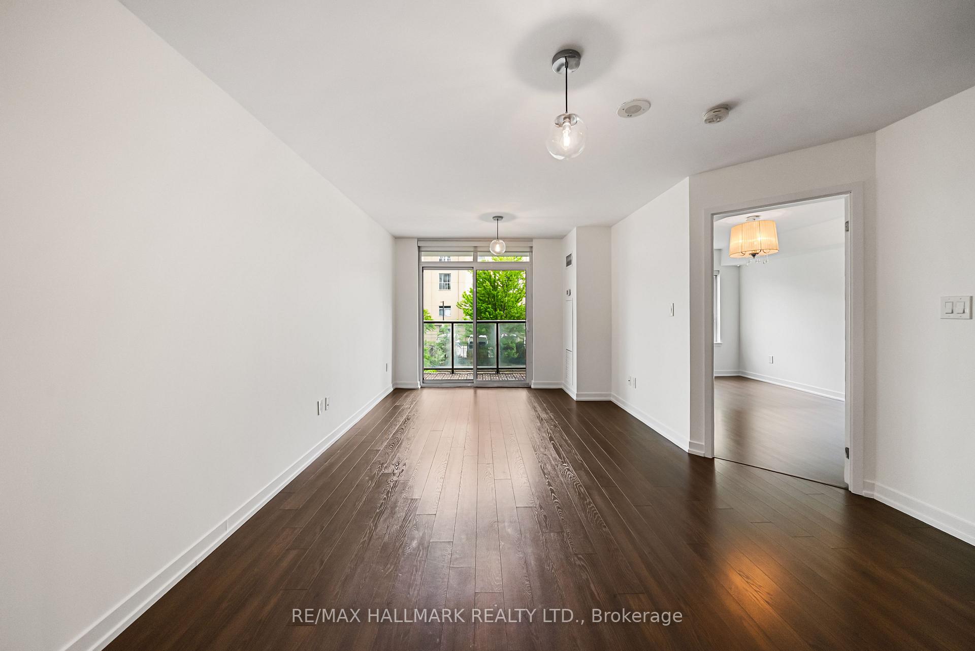 816 Lansdowne Avenue 103