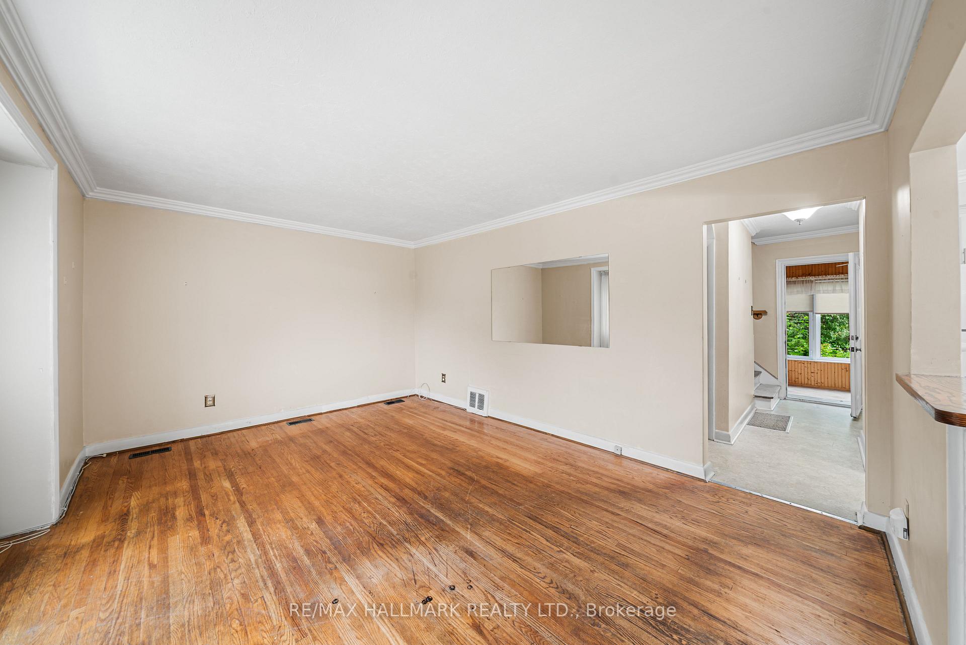 27 Sunray Crescent, Toronto