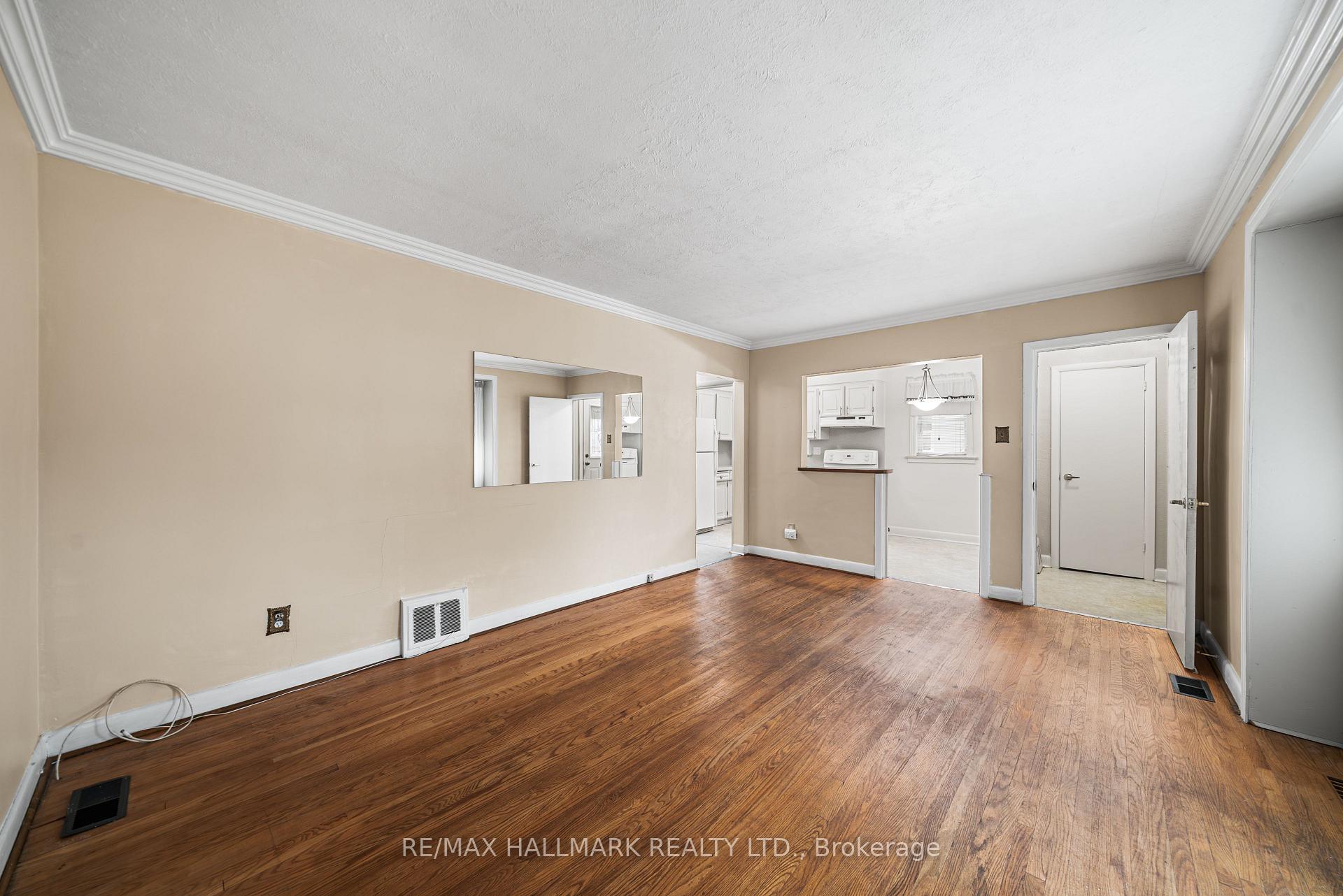 27 Sunray Crescent, Toronto