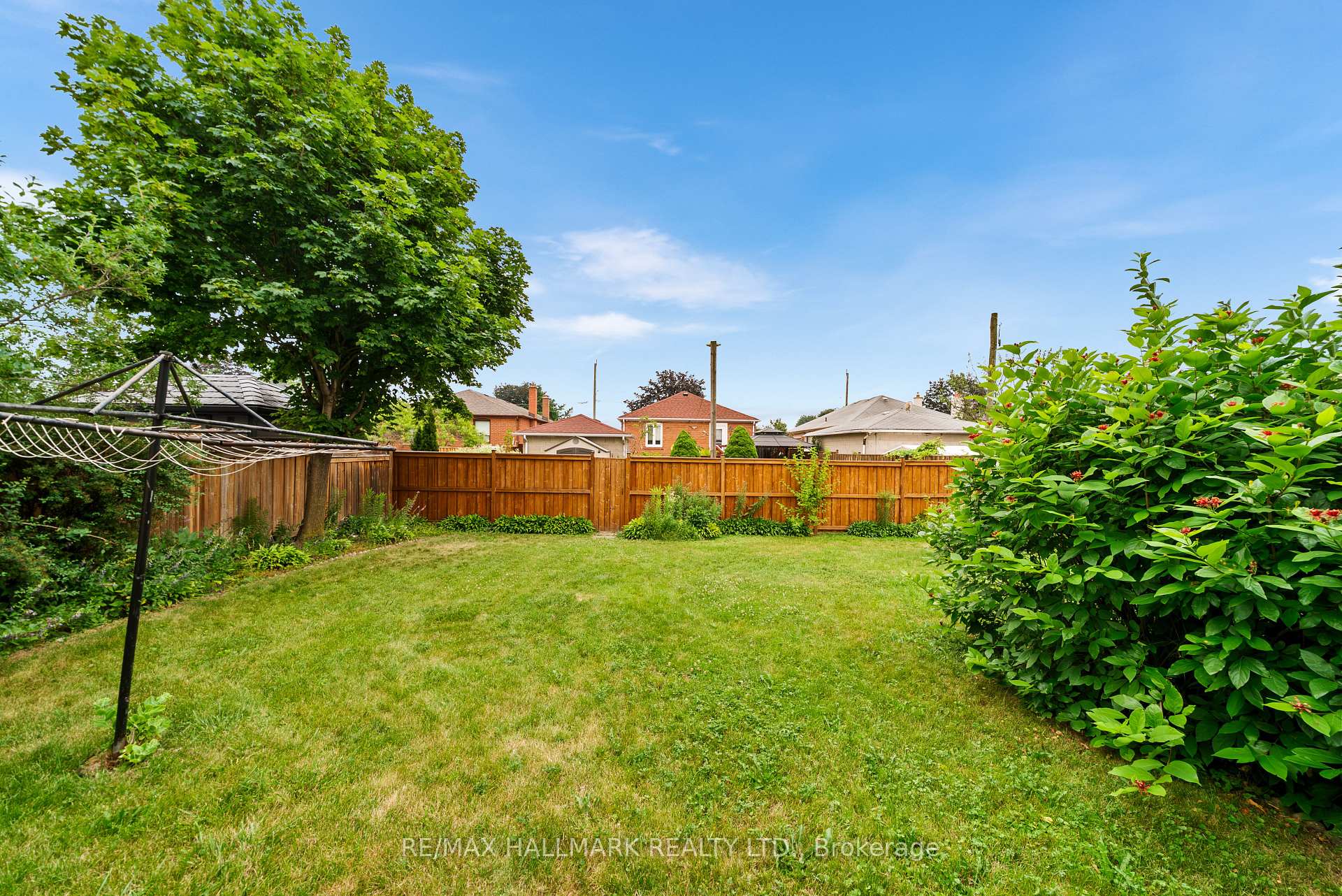 27 Sunray Crescent, Toronto