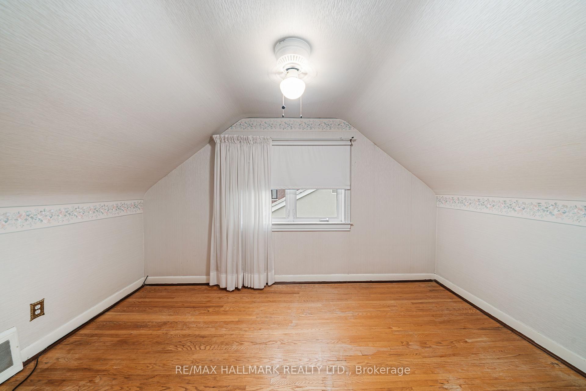 27 Sunray Crescent, Toronto