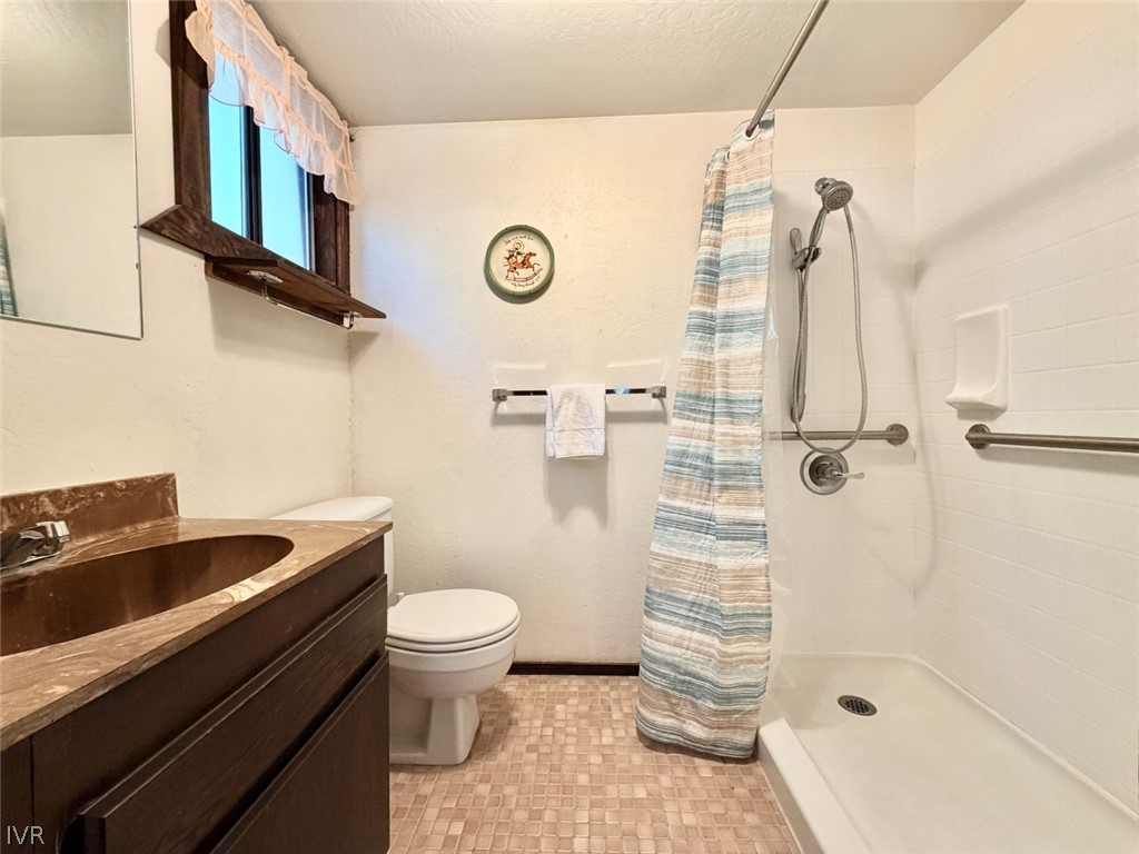 1117 Lucerne Way -