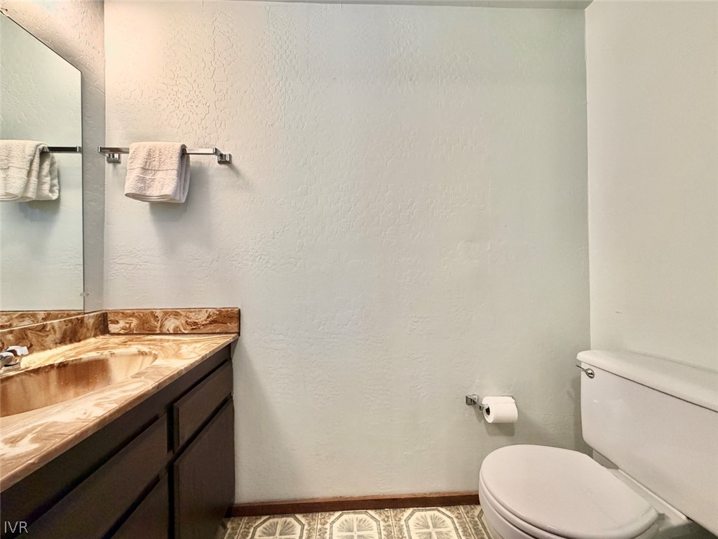 1117 Lucerne Way -