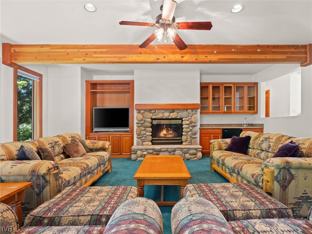 577 Silvertip Drive