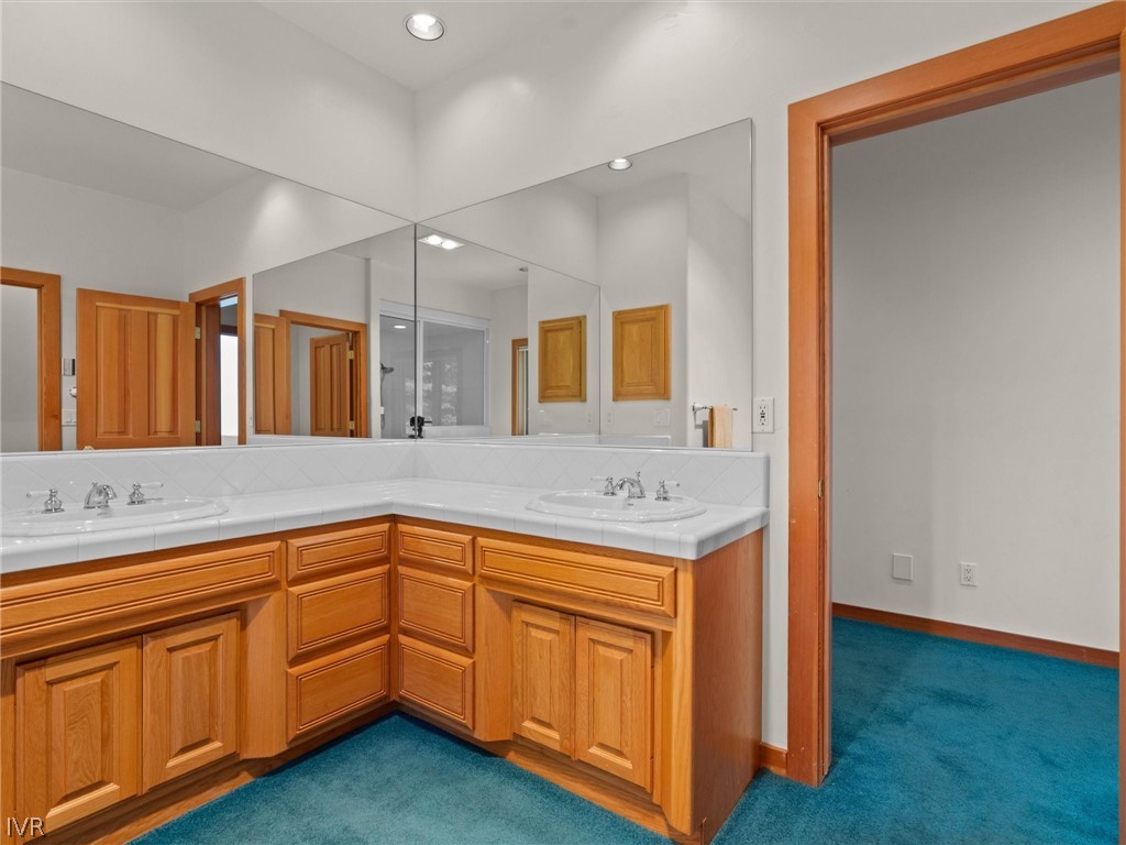 577 Silvertip Drive