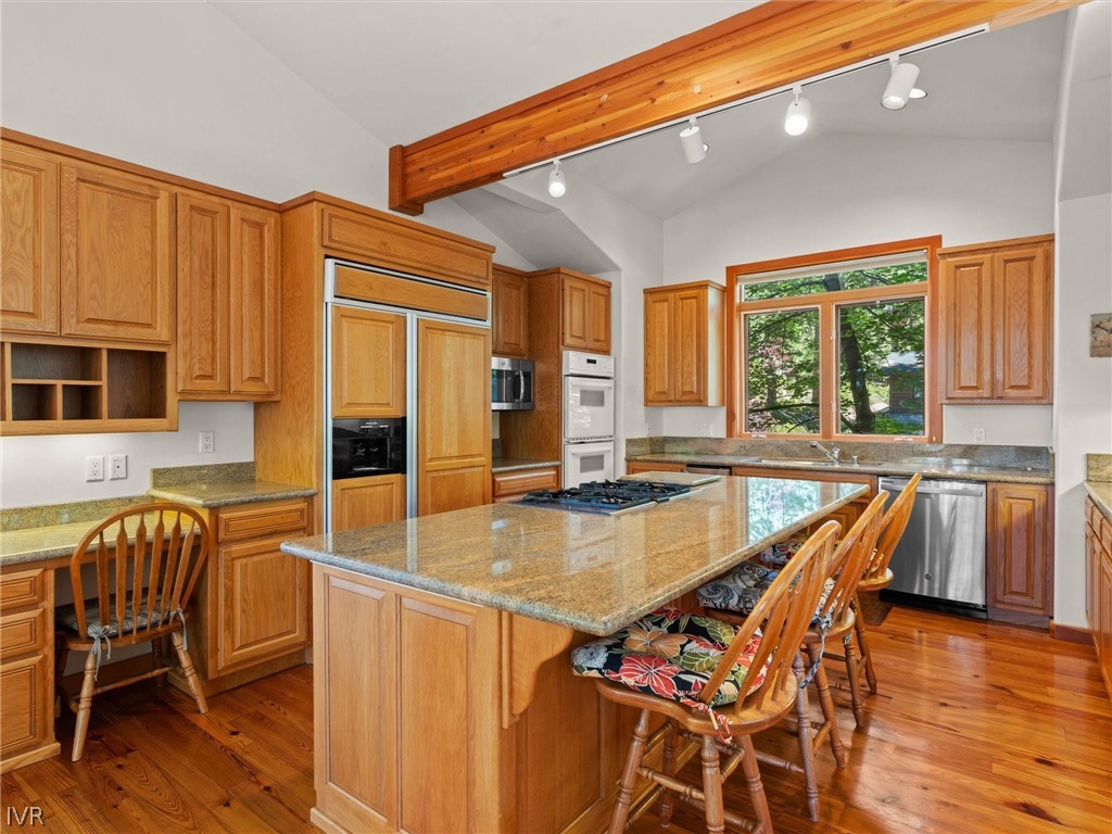 577 Silvertip Drive